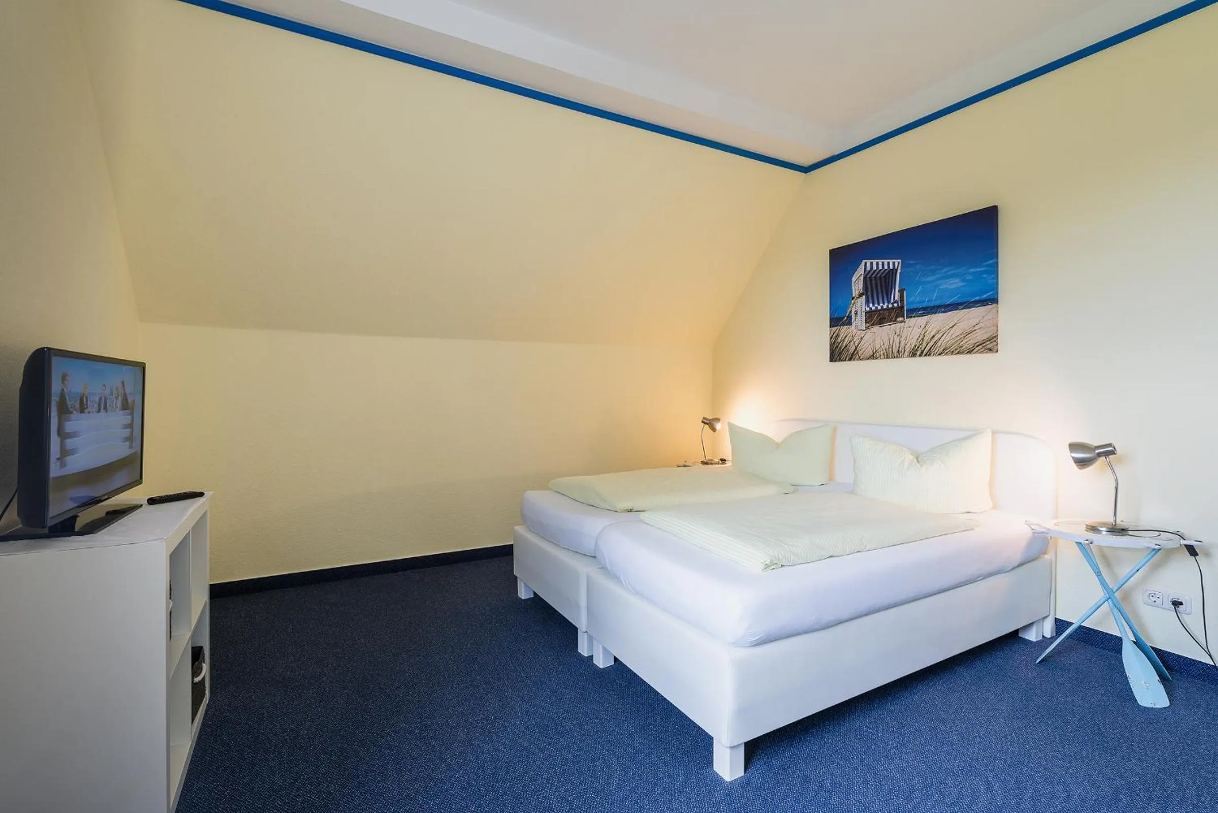 Photo of the whole room, Bed in Hotel am Wind