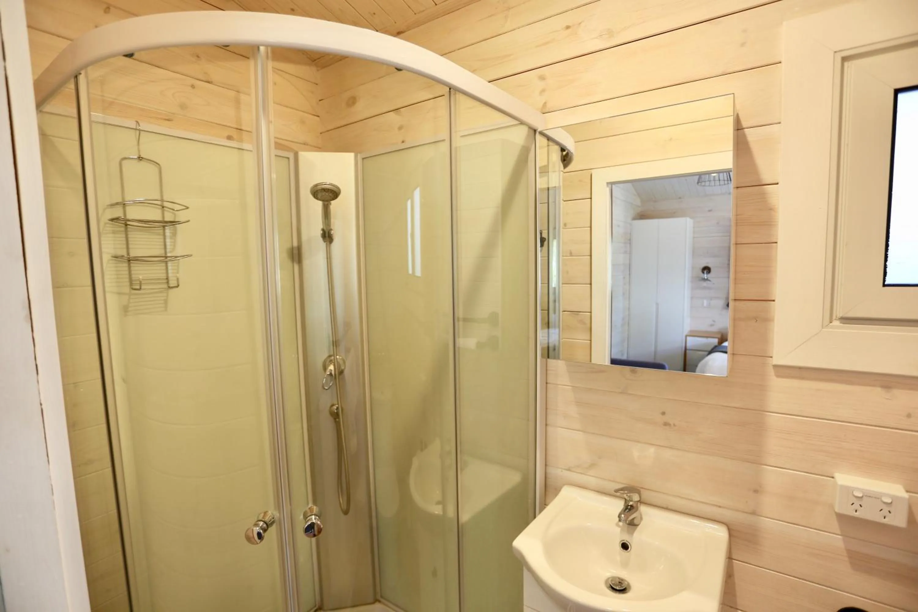 Shower in Jenolan Holiday Park Oberon