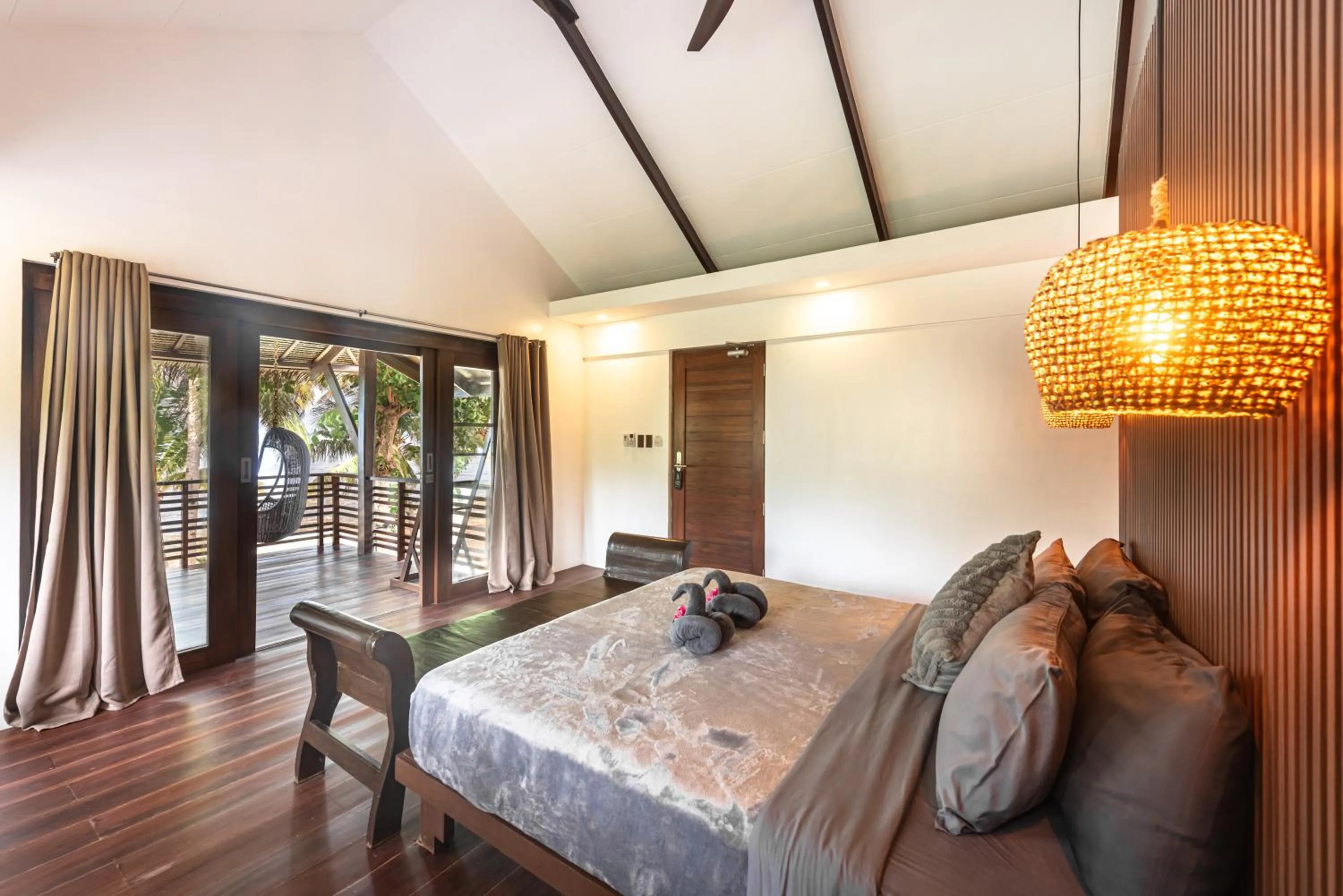 Bed in Siargao Island Villas