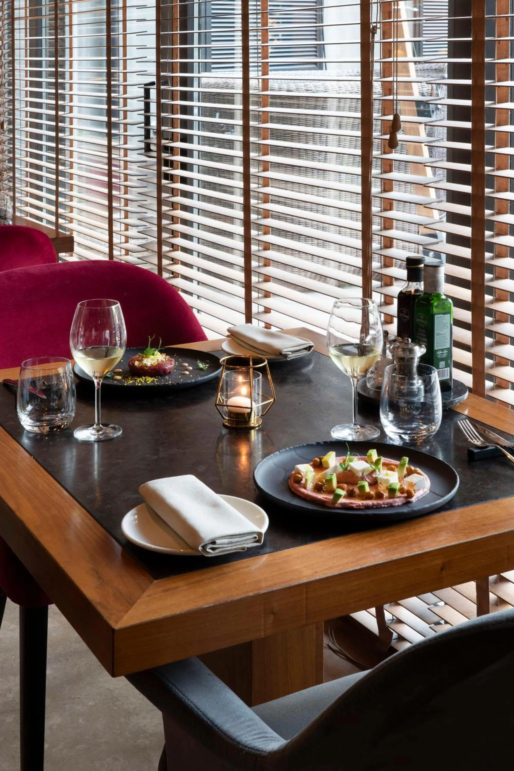 Restaurant/places to eat in Radisson Blu Hotel Milan