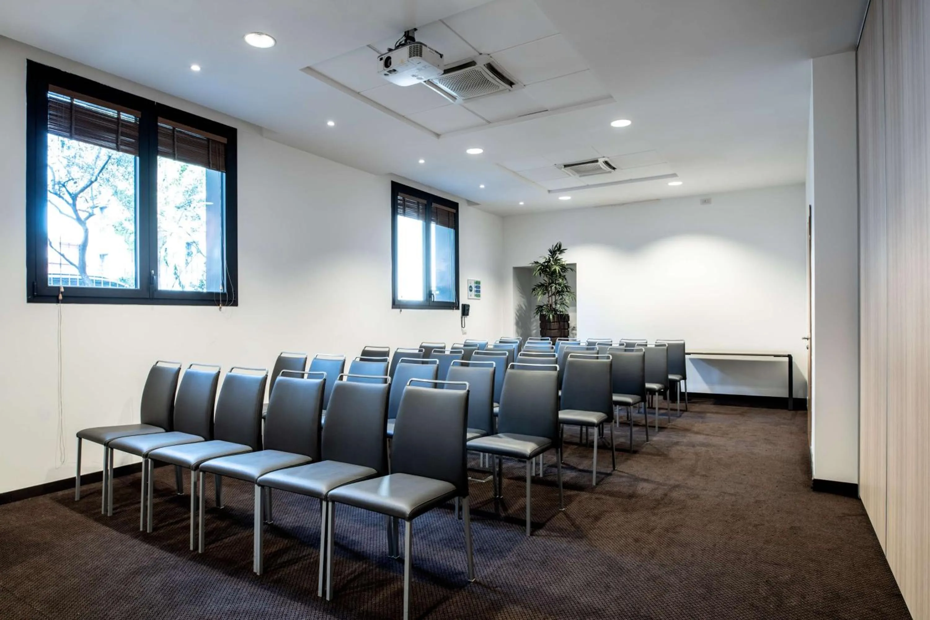 Meeting/conference room in Radisson Blu Hotel Milan
