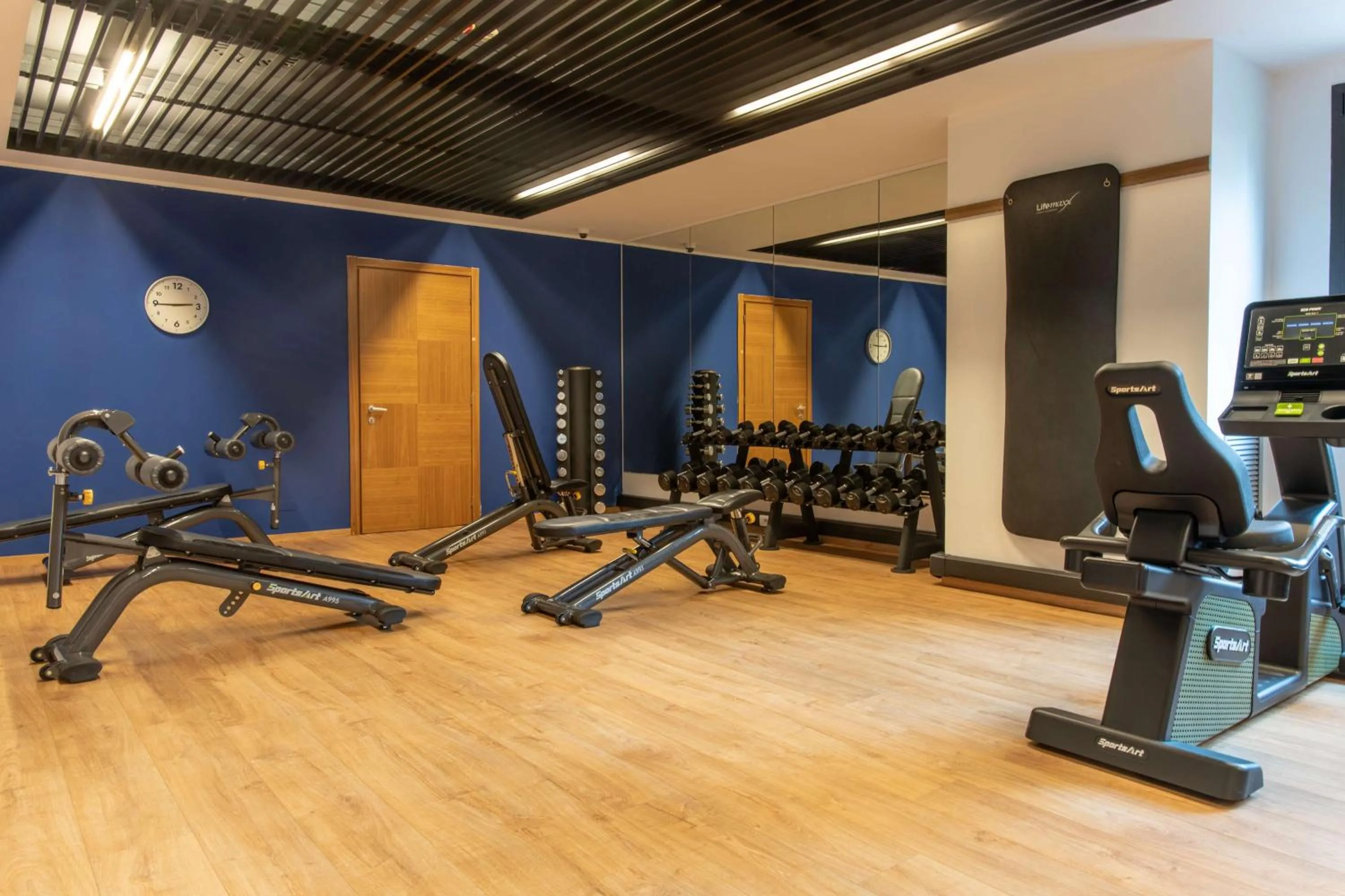 Fitness centre/facilities in Radisson Blu Hotel Milan