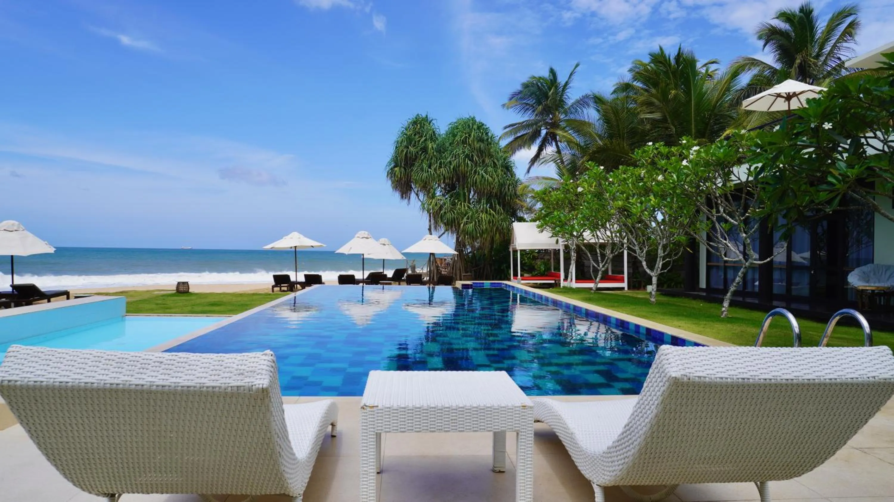 Swimming pool in Lankavatara Ocean Retreat & Spa