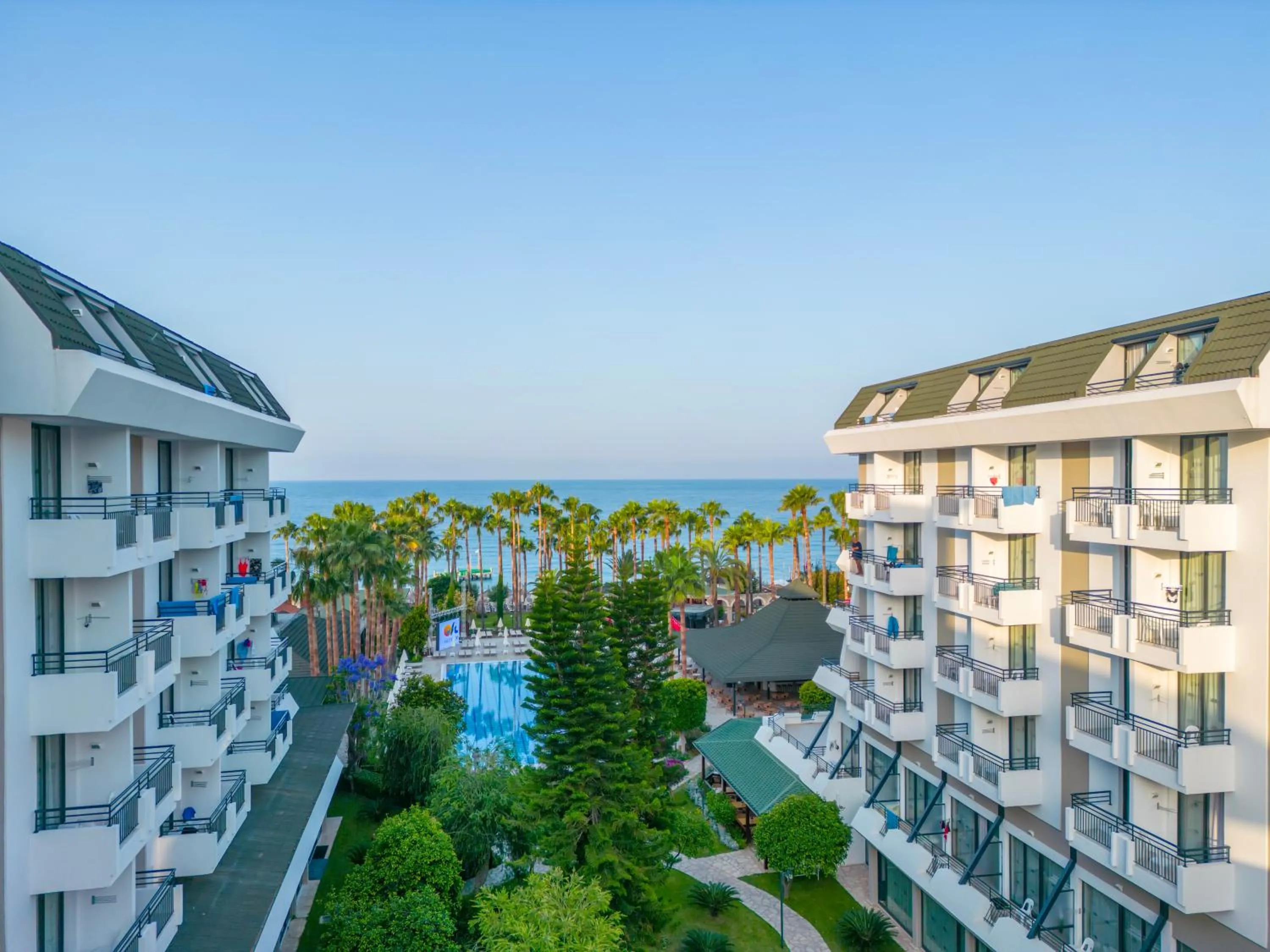Pool view in Meryan Hotel - Ultra All Inclusive