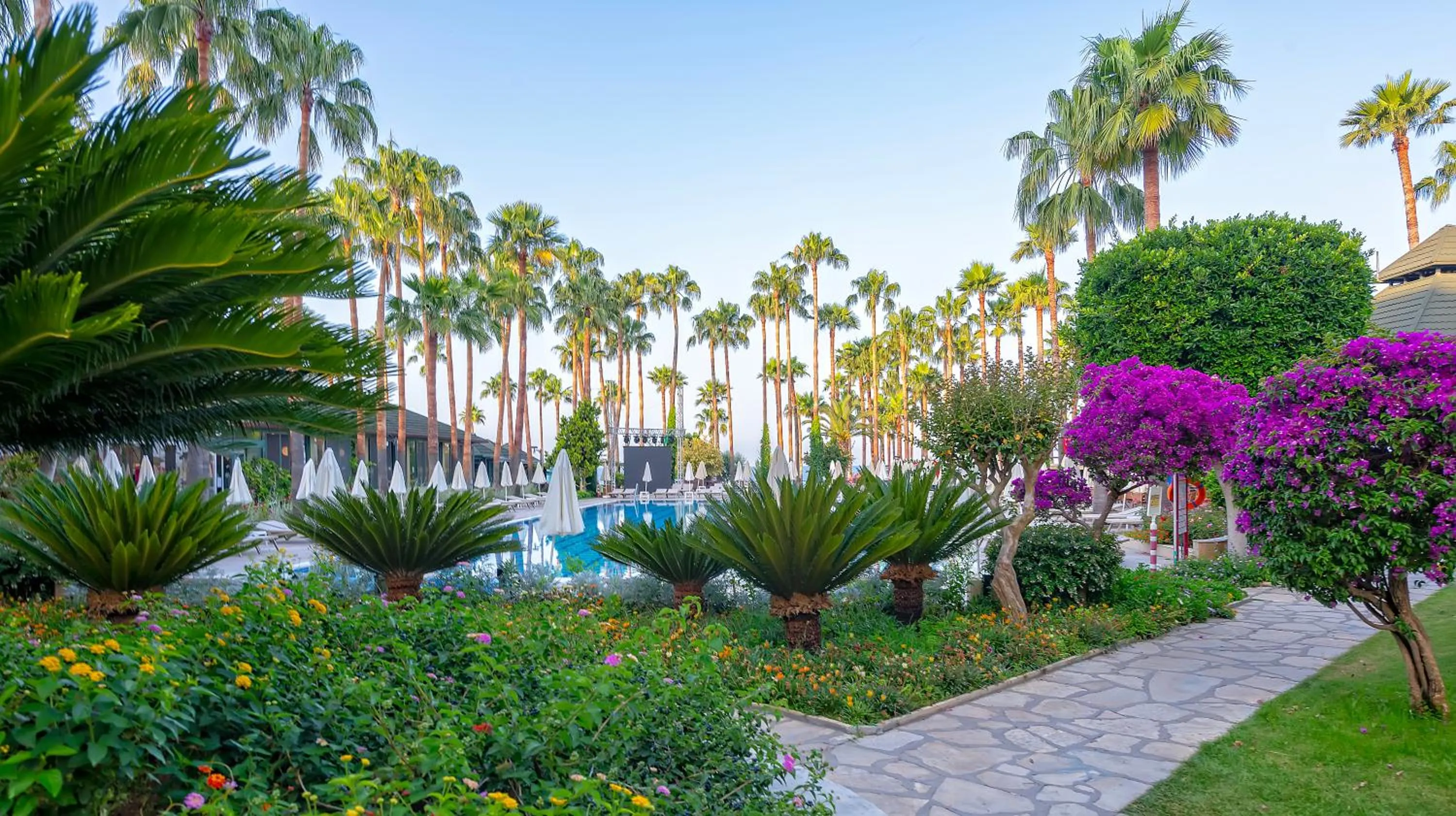 Pool view in Meryan Hotel - Ultra All Inclusive