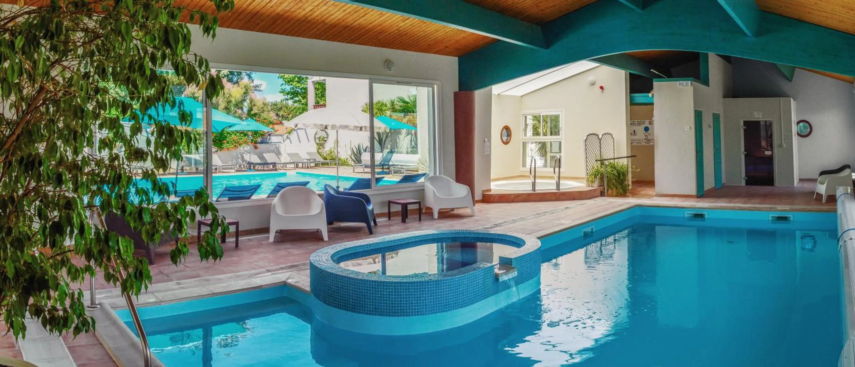 Swimming pool in Hotel L'Oceane