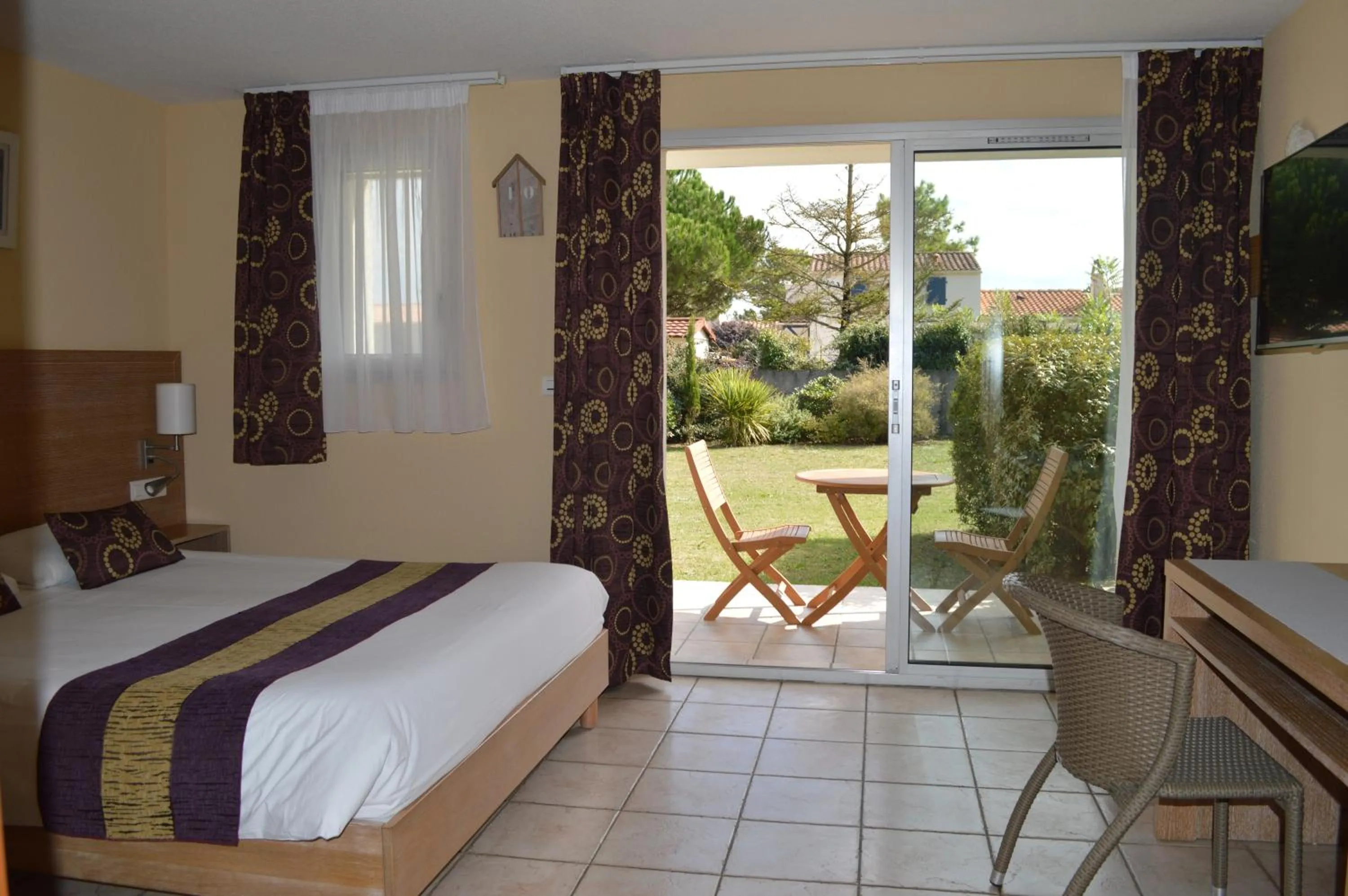 Day, Bed in Hotel L'Oceane