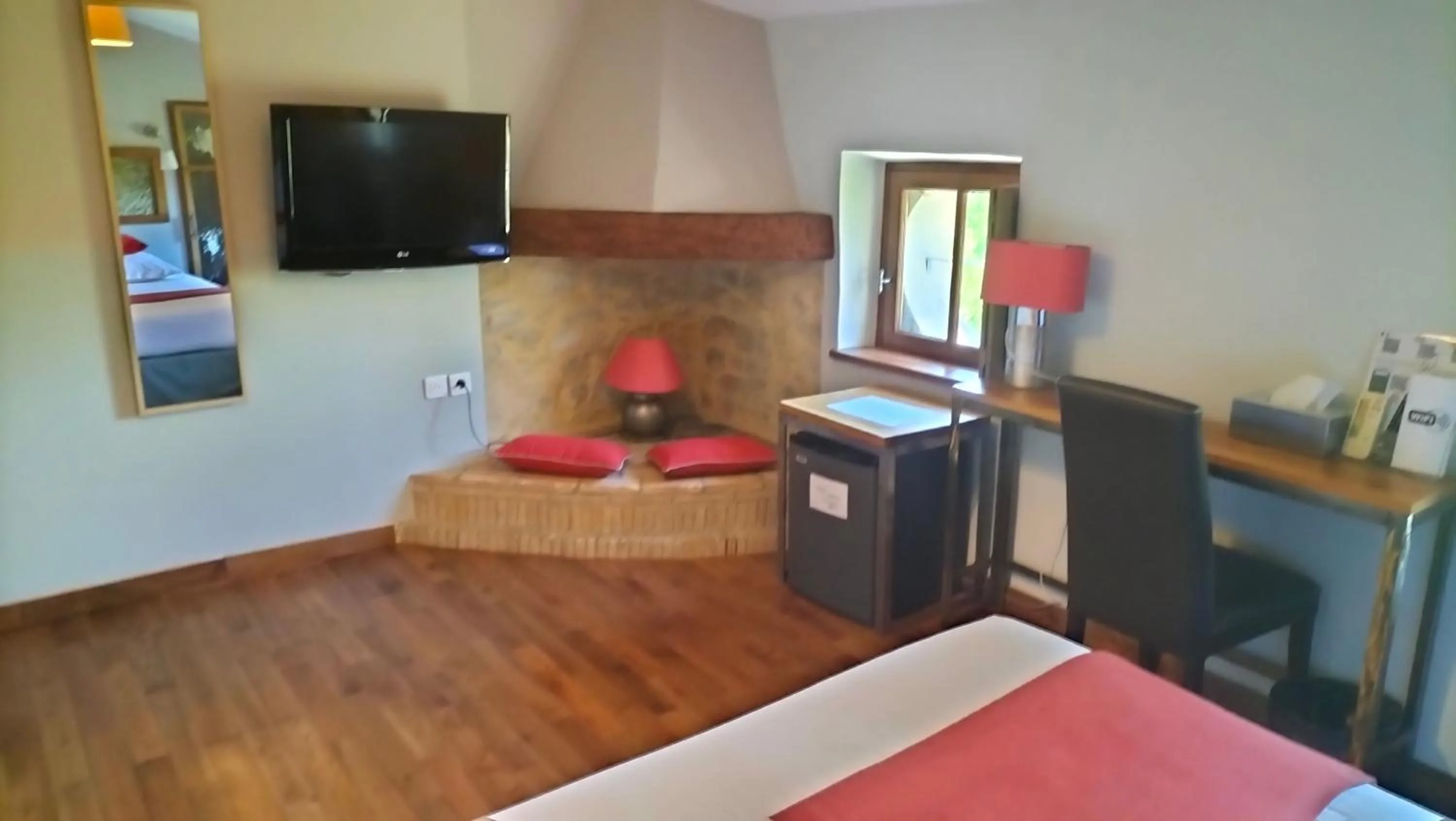 Bedroom, Bed in Logis Hôtel Château De Palaja