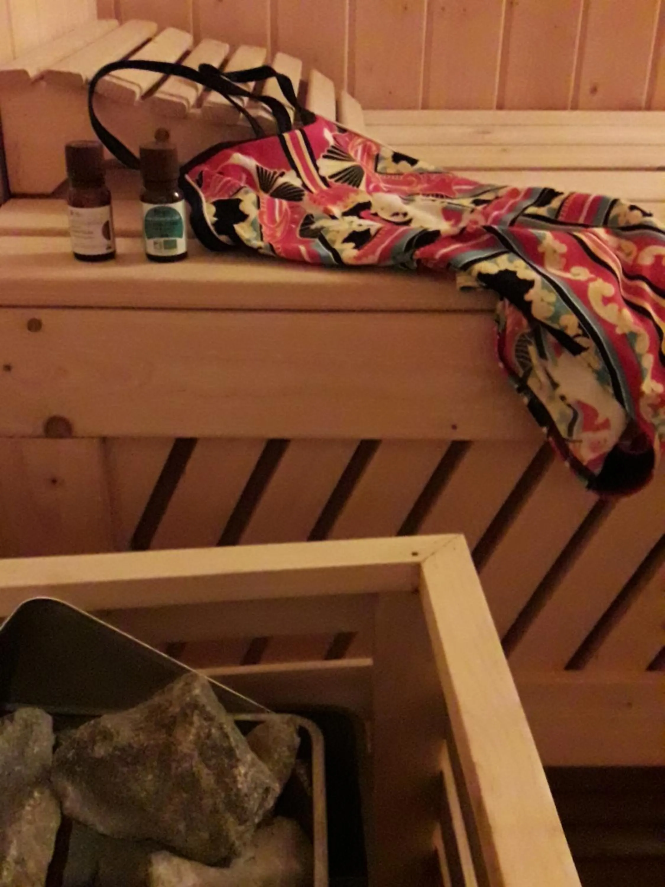 Spa and wellness centre/facilities in Logis Hôtel Château De Palaja