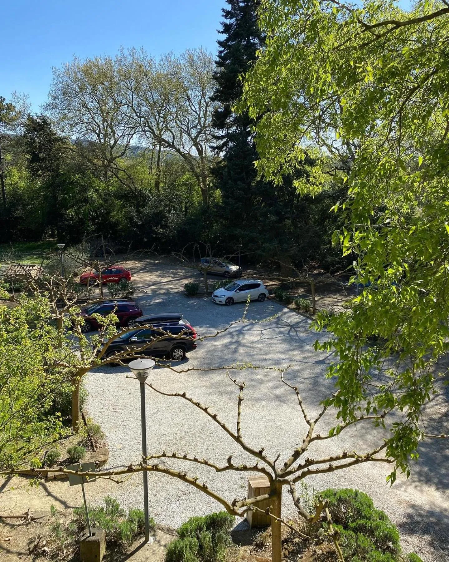 Parking in Logis Hôtel Château De Palaja