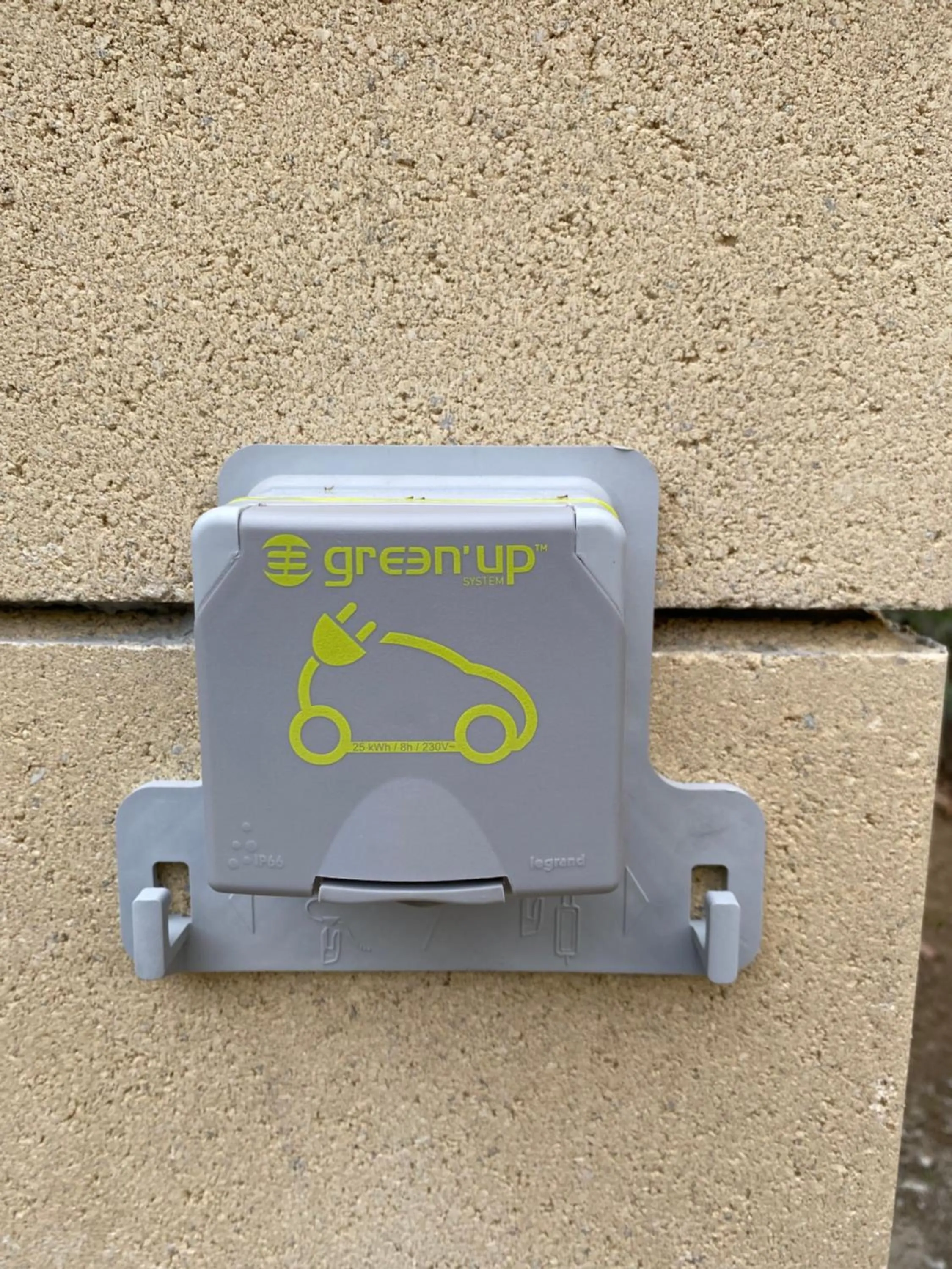 Property building in Logis Hôtel Château De Palaja