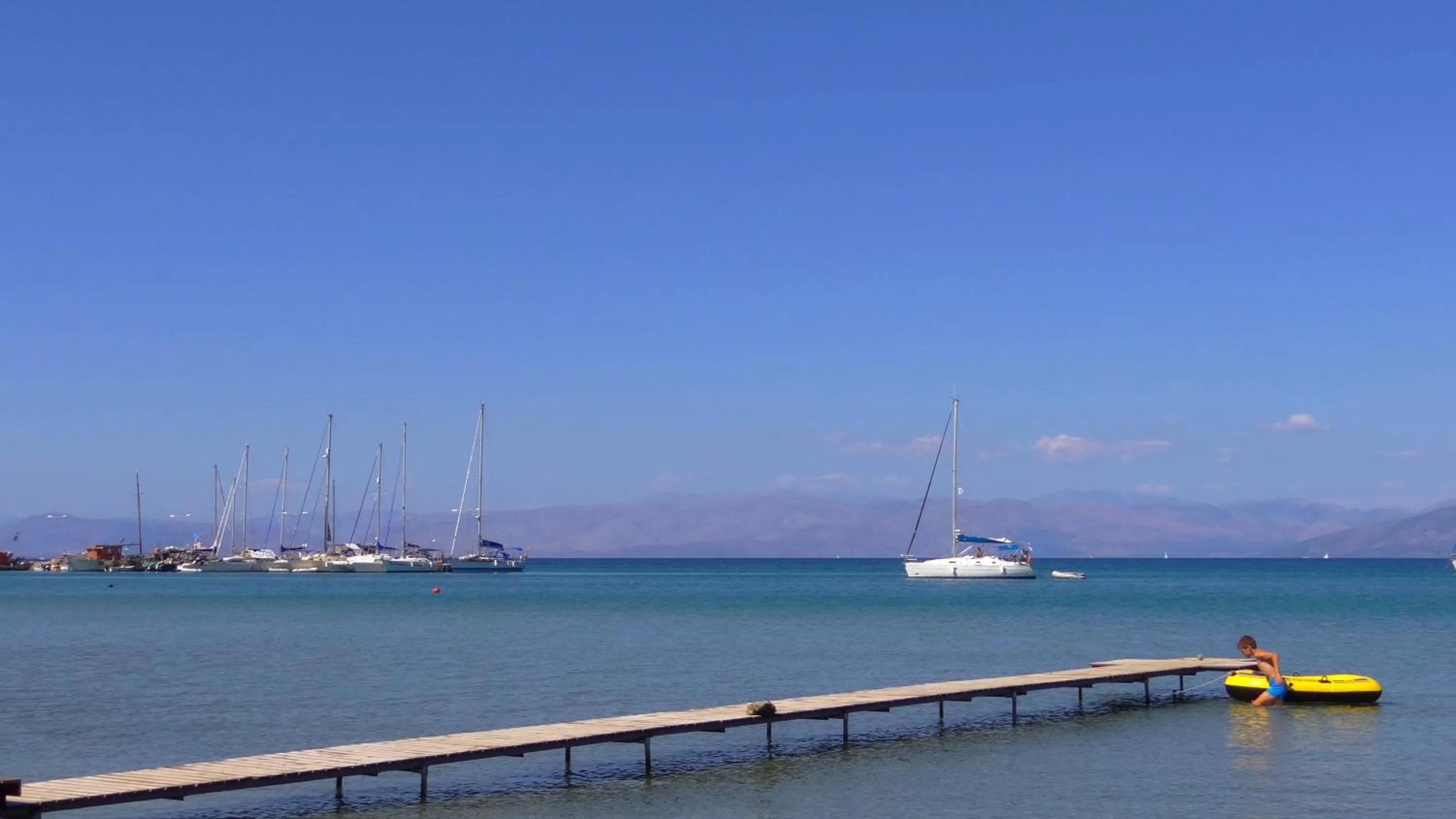 Restaurant/places to eat in Egrypos Hotel