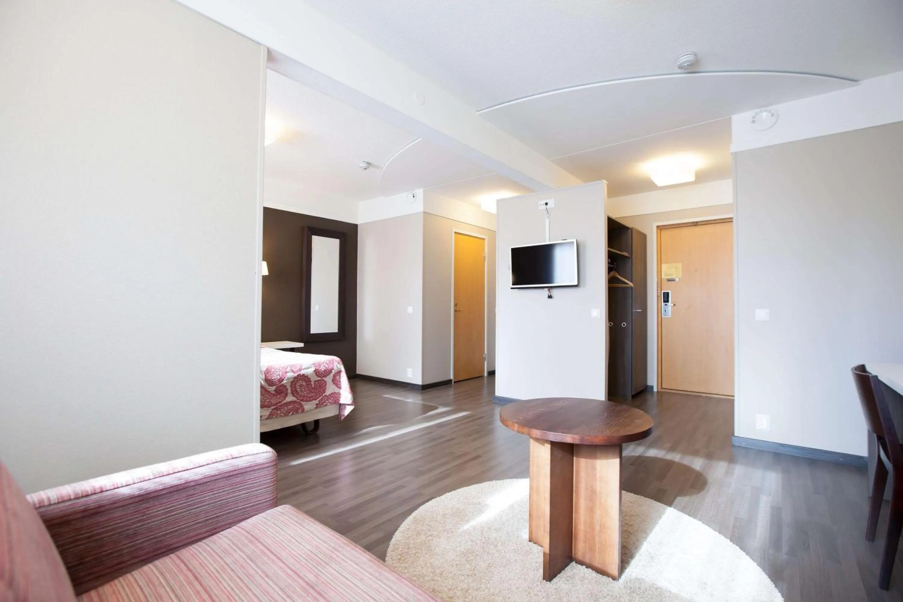 Photo of the whole room in Hotel Kajanus