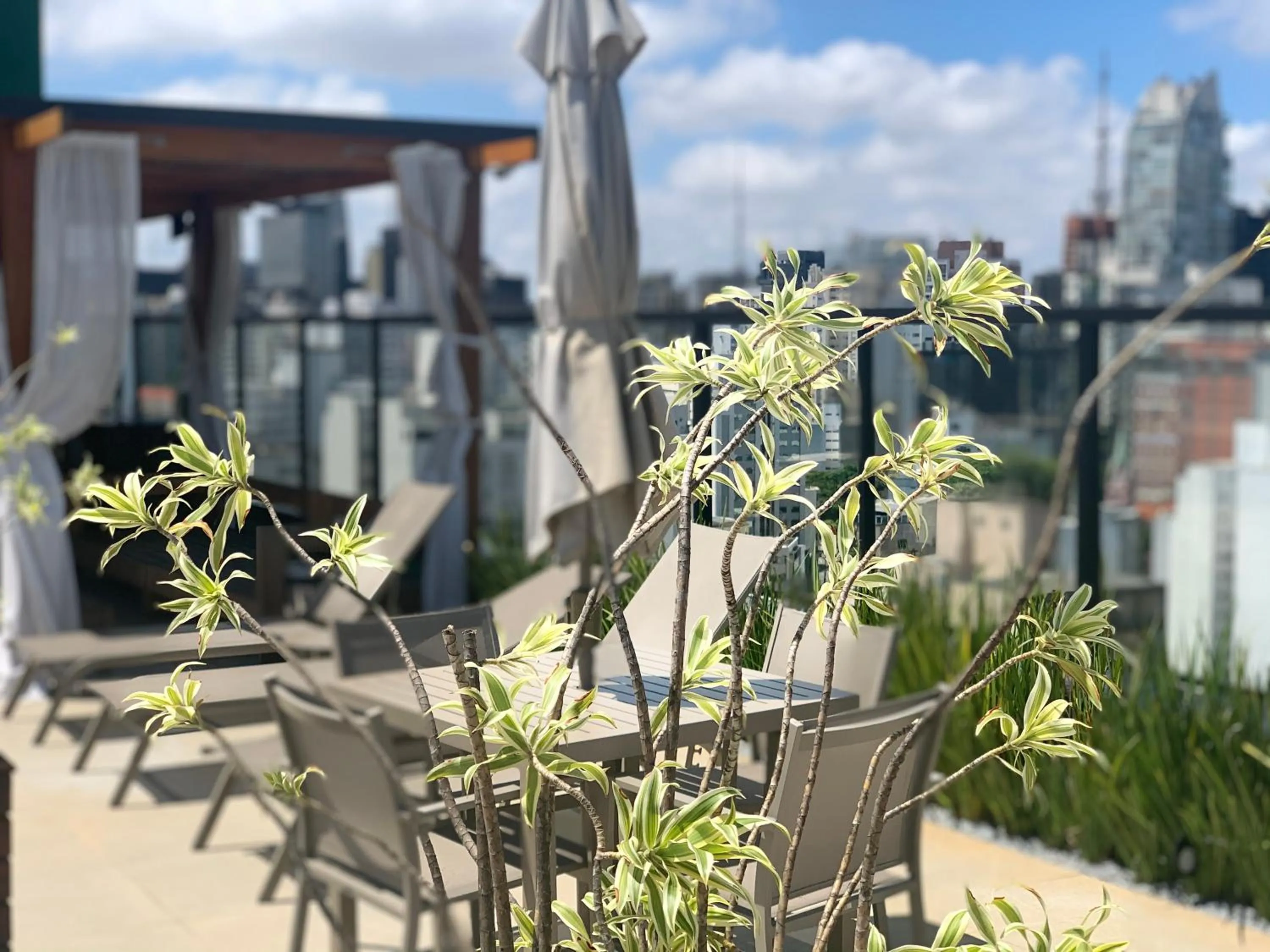 Roof Top Bela Cintra Residence