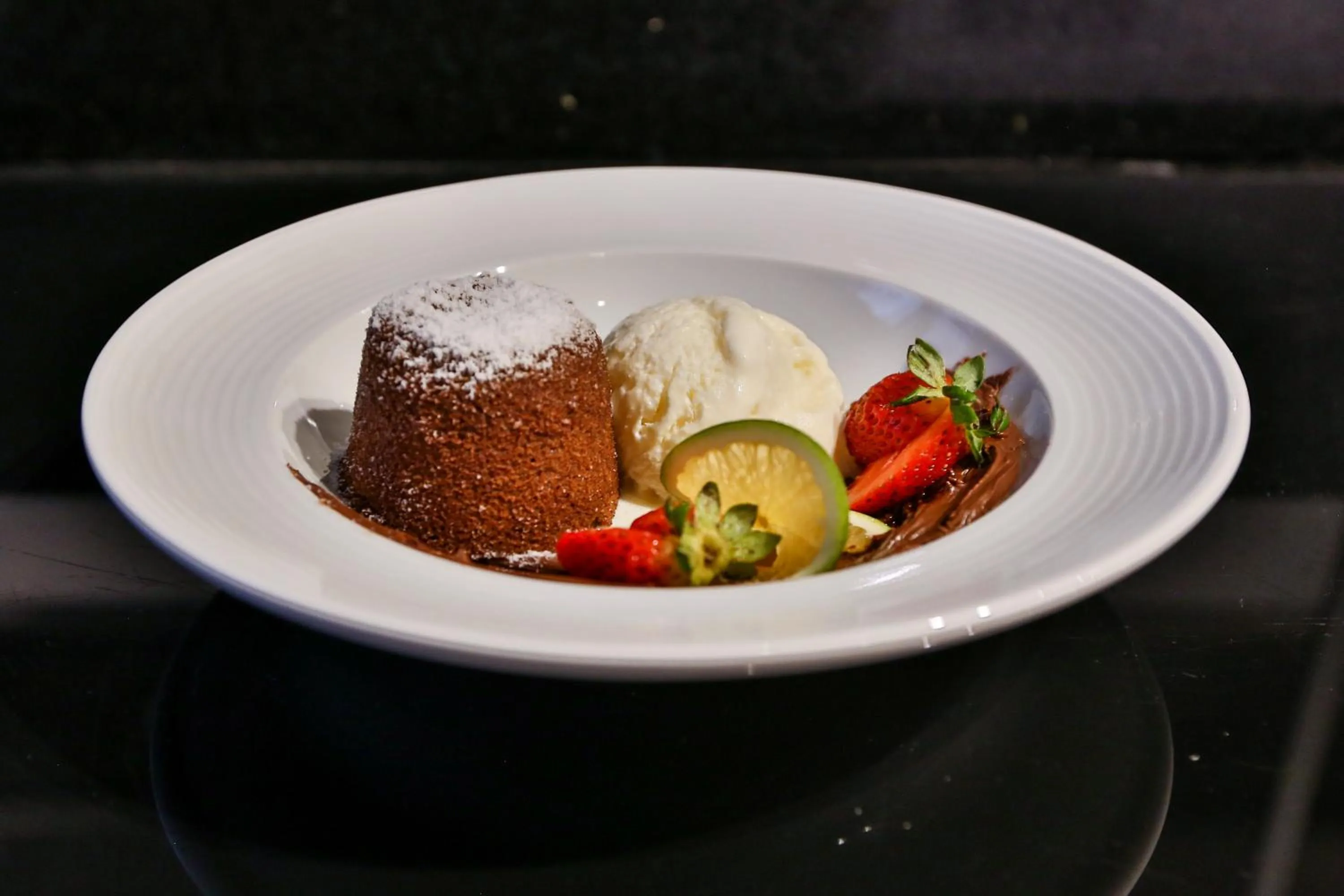 Restaurant/places to eat in Transamerica Executive Jardins