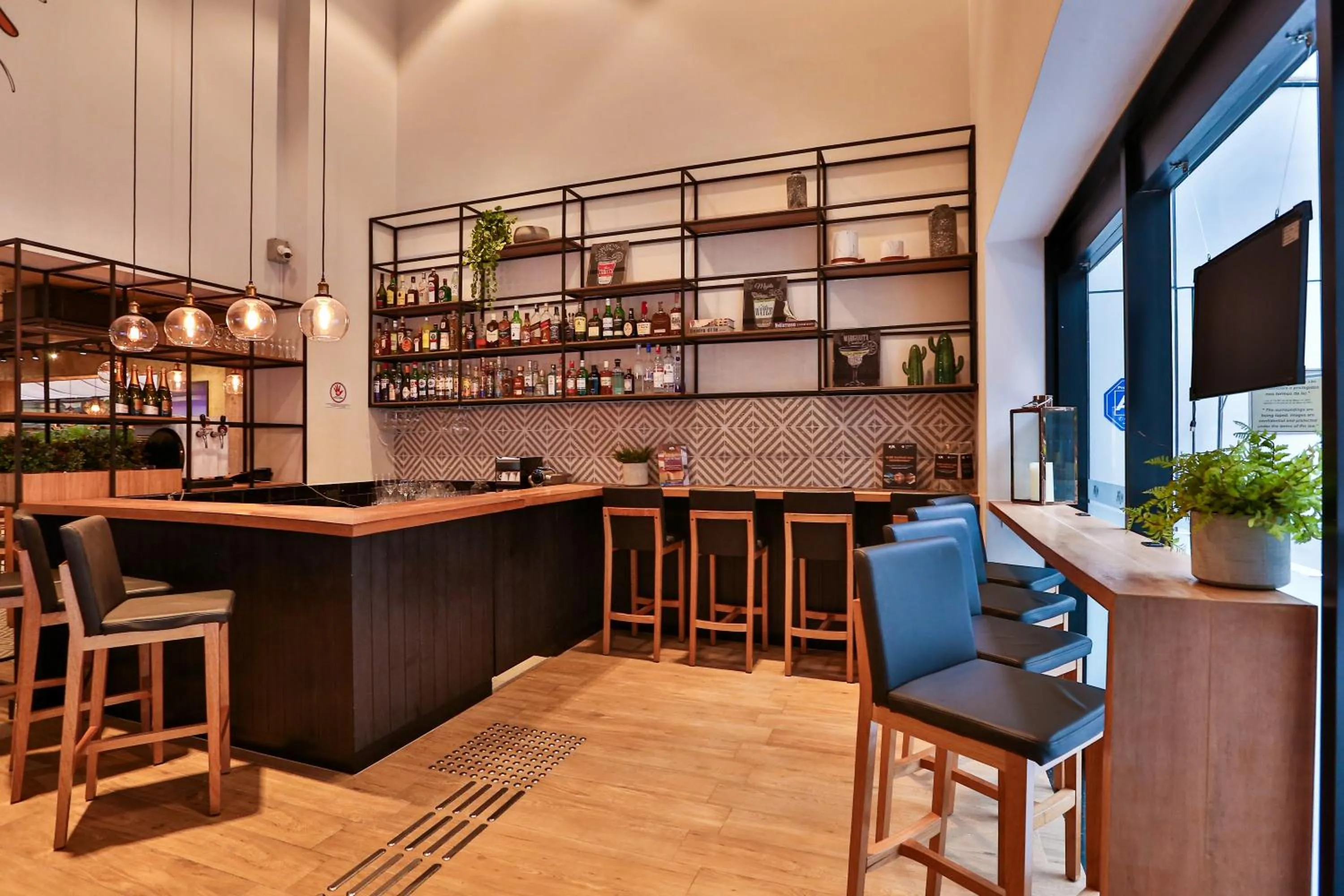 Lounge or bar in Transamerica Executive Jardins