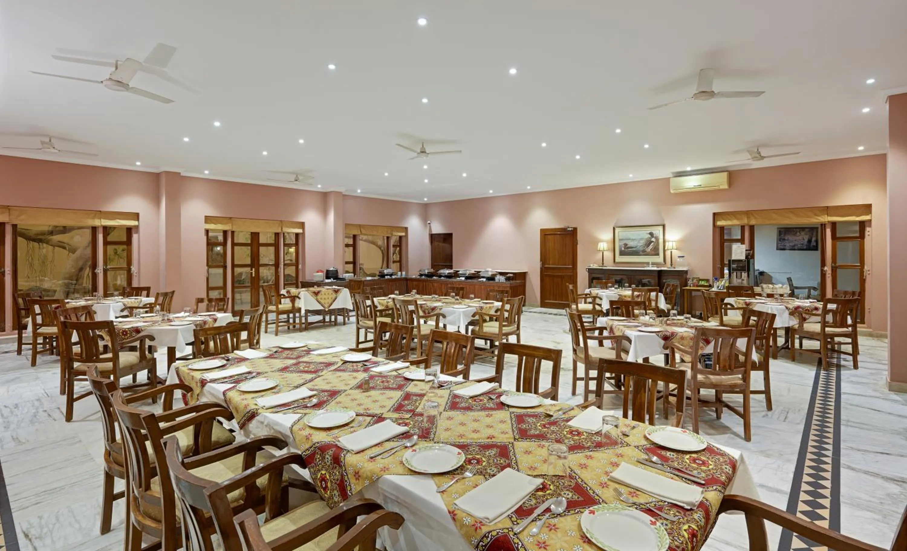 Restaurant/places to eat in Dev Vilas