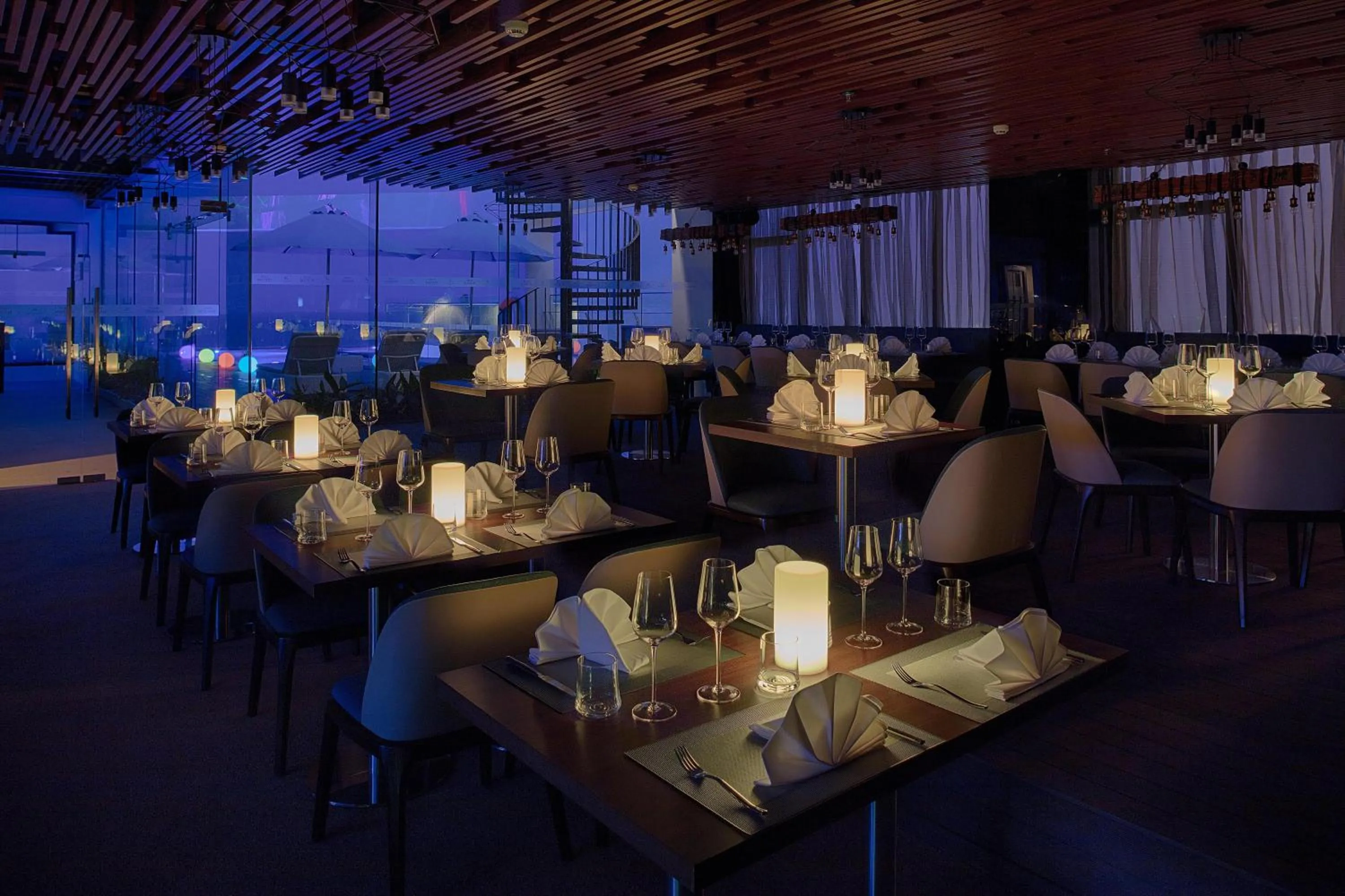 Restaurant/places to eat in Parosand Da Nang Hotel -Belle Maison Parosand Da Nang Hotel