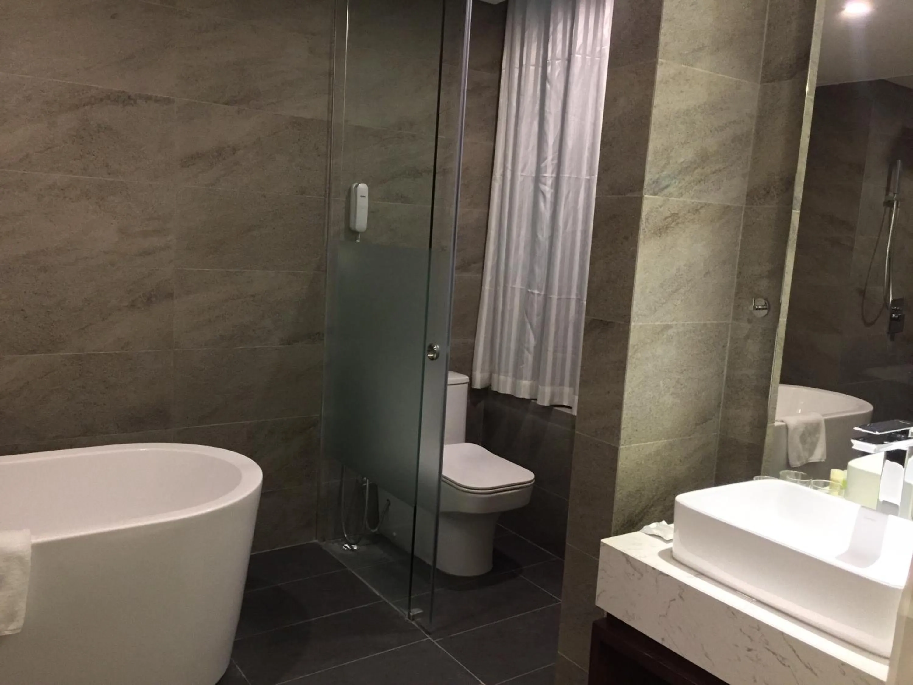 Bathroom in Parosand Da Nang Hotel -Belle Maison Parosand Da Nang Hotel