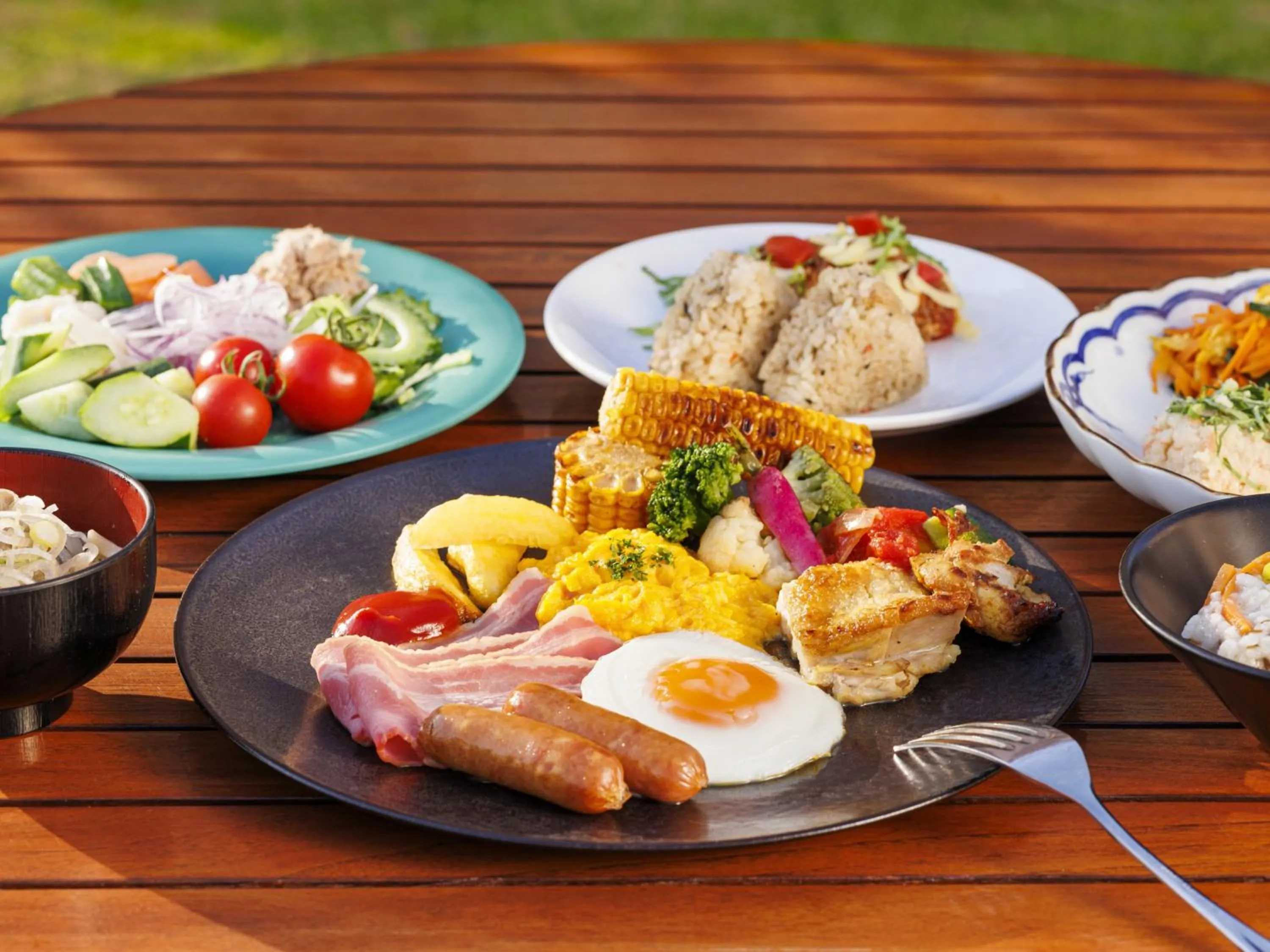 Breakfast in Hot Cross Point Santa Monica