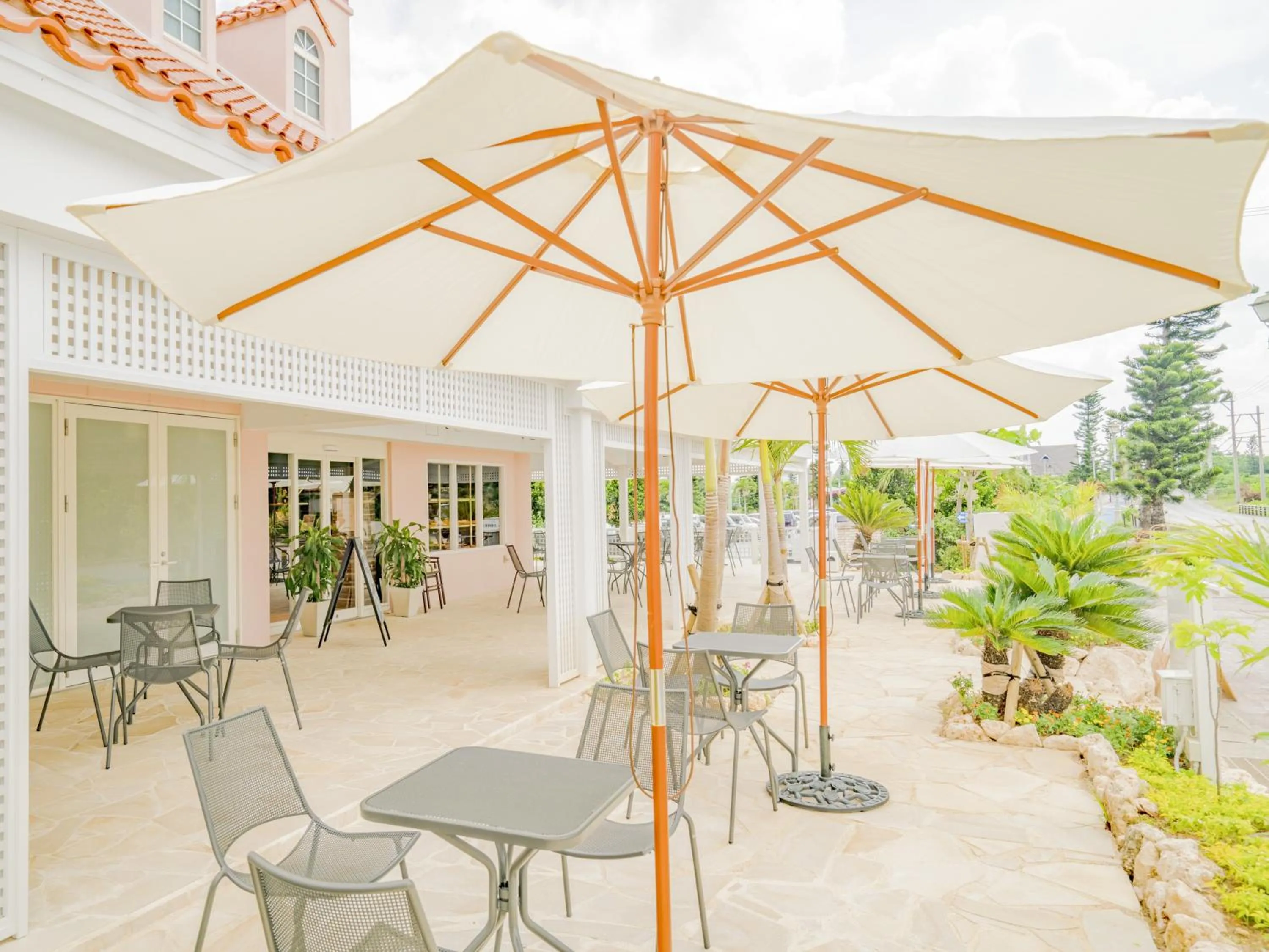 Restaurant/places to eat in Hot Cross Point Santa Monica