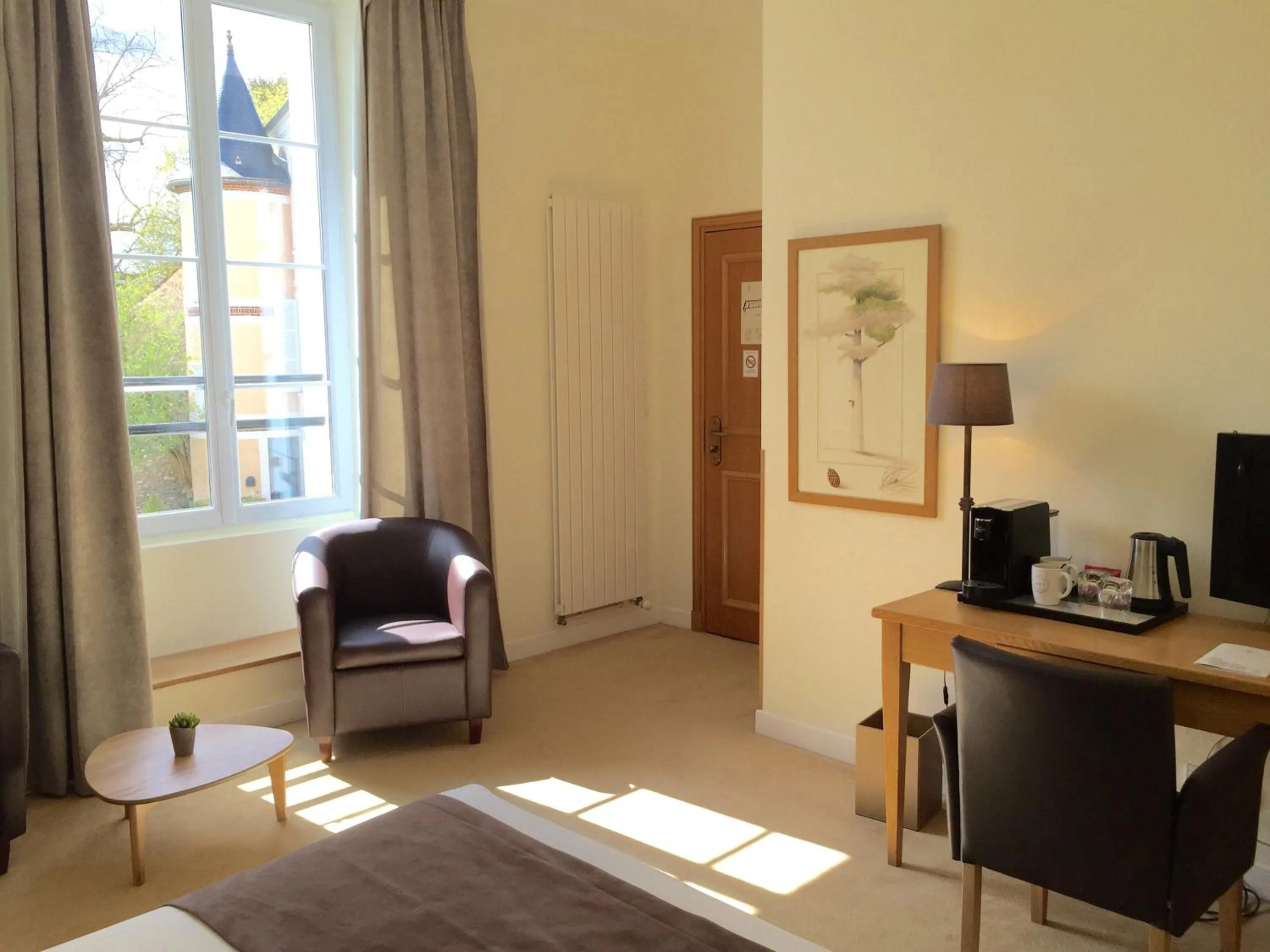 Bedroom, Bed in Hôtel Saint-Laurent, The Originals Relais