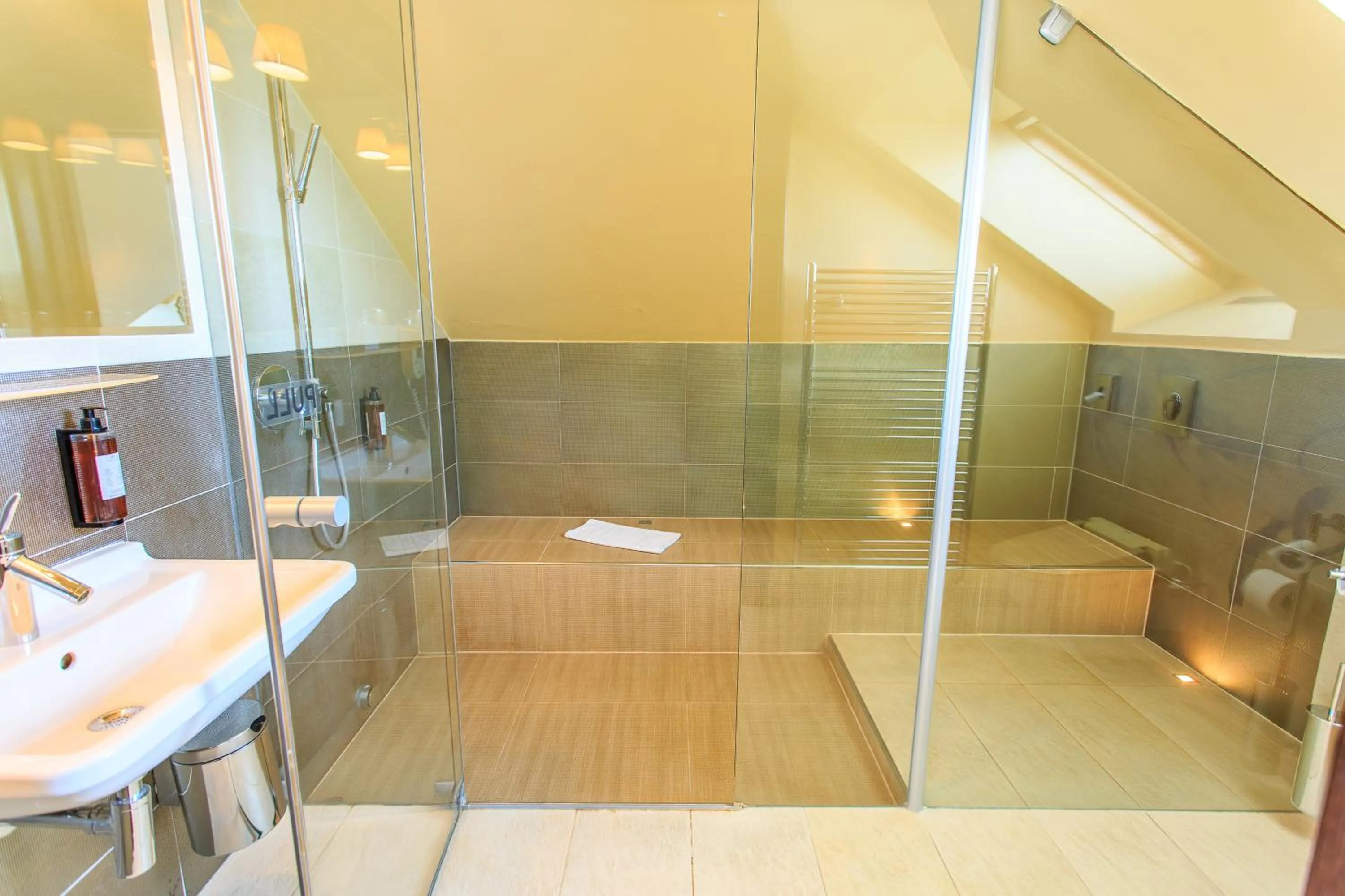 Bathroom in Hotel Villa Nečas Žilina