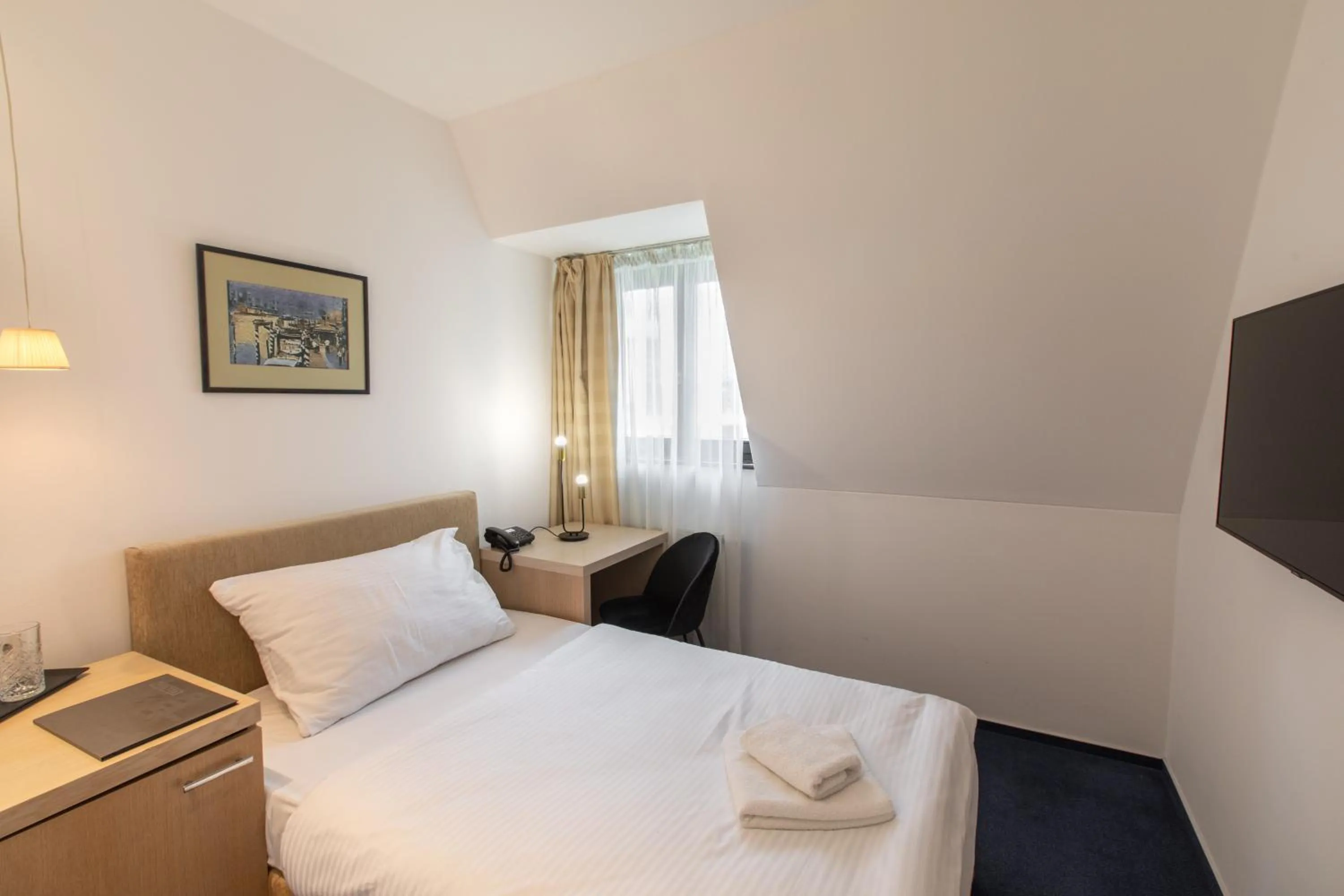 Bedroom, Bed in Hotel Villa Nečas Žilina