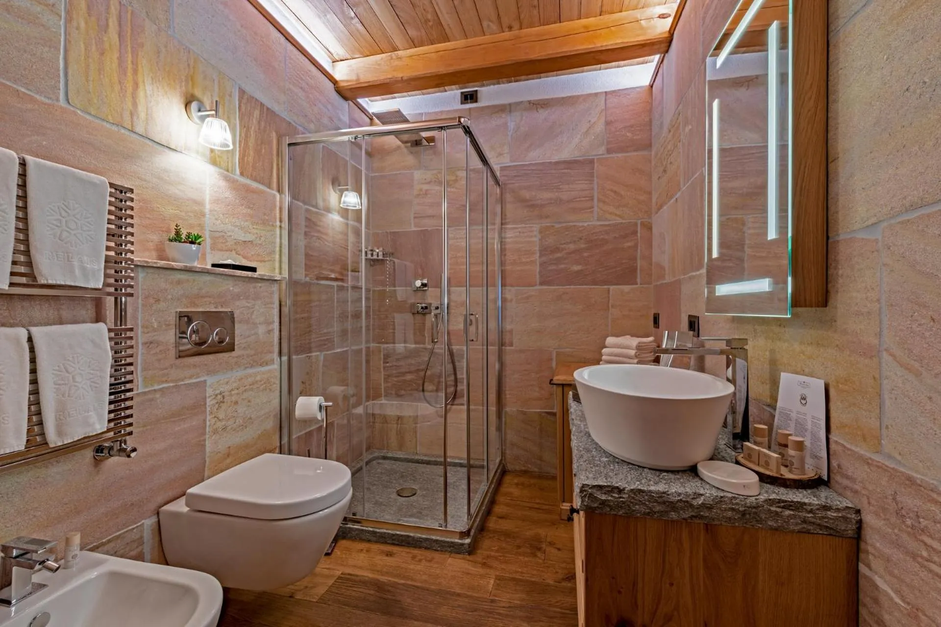 Bathroom in Fiocco di Neve Relais & SPA