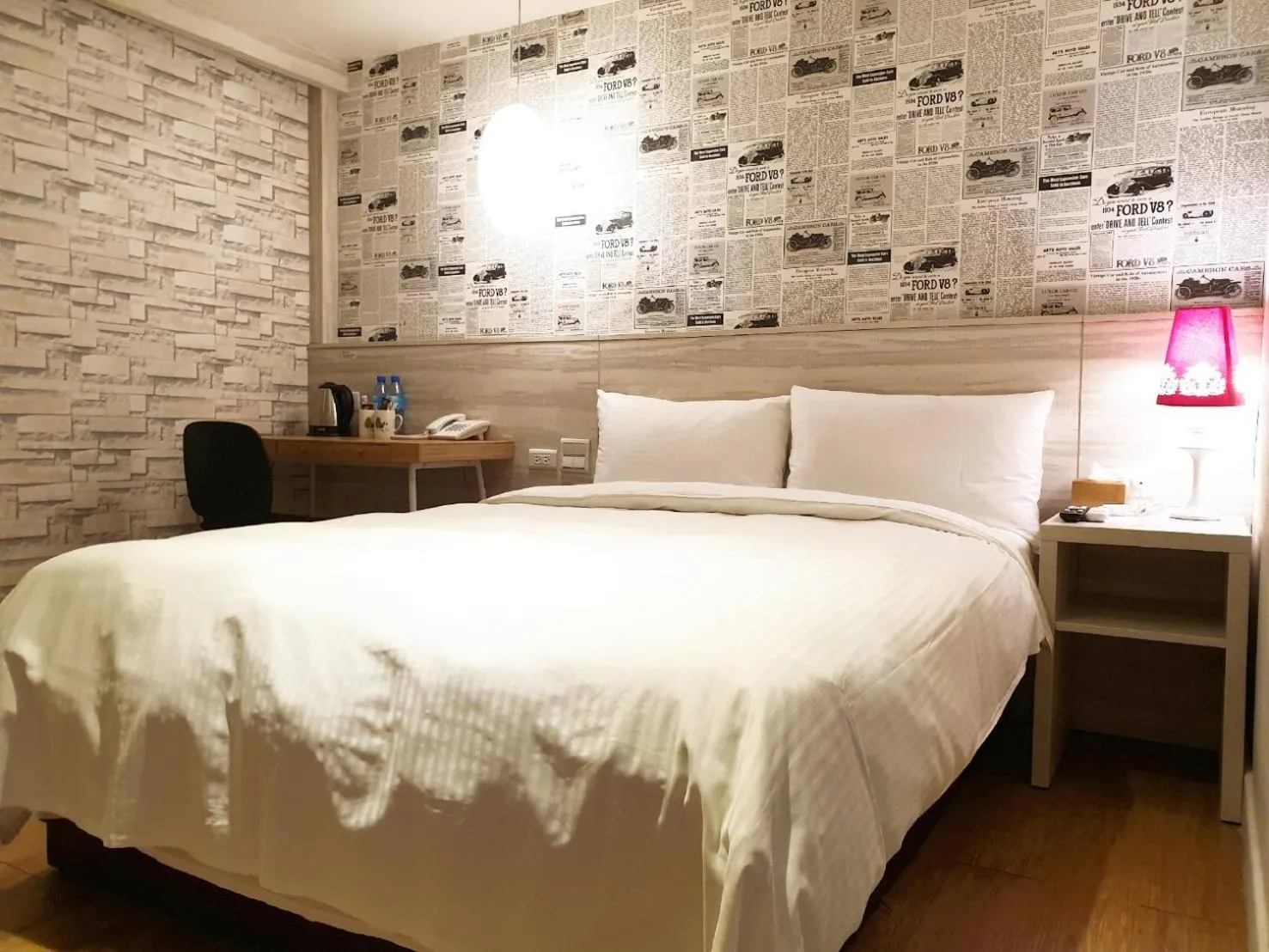 Photo of the whole room, Bed in Artch Inn