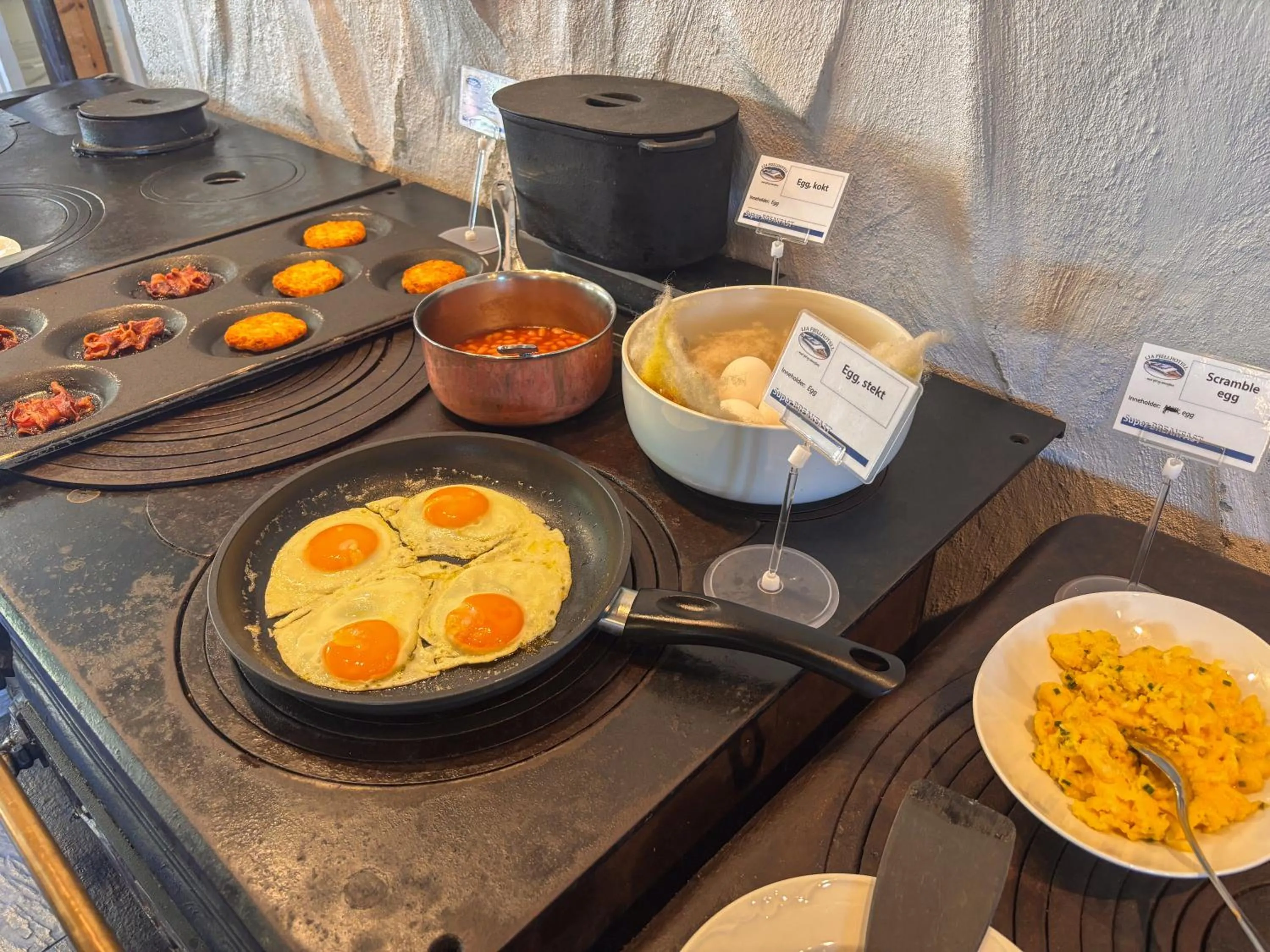 Buffet breakfast in Lia Fjellhotell