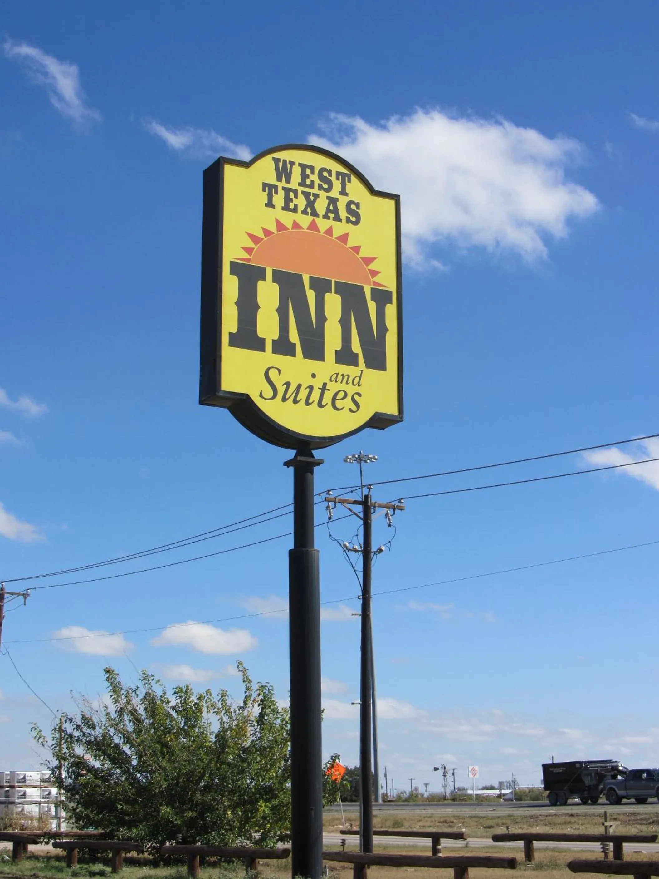 Logo/Certificate/Sign in West Texas Inn & Suites with Kitchenette