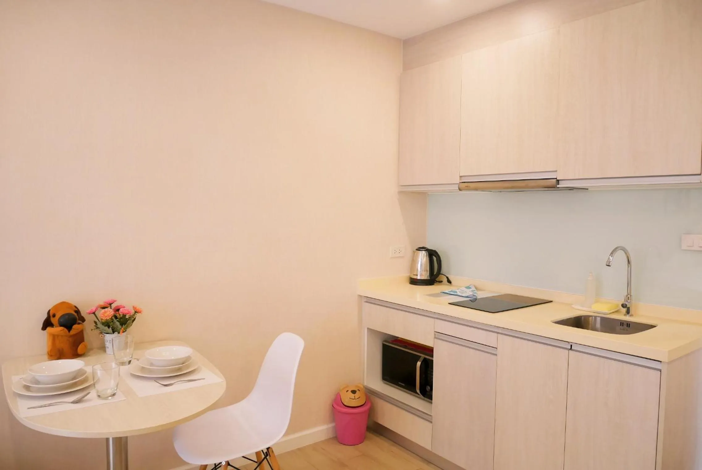 Seven Seas Resort Pattaya & Sofa bed