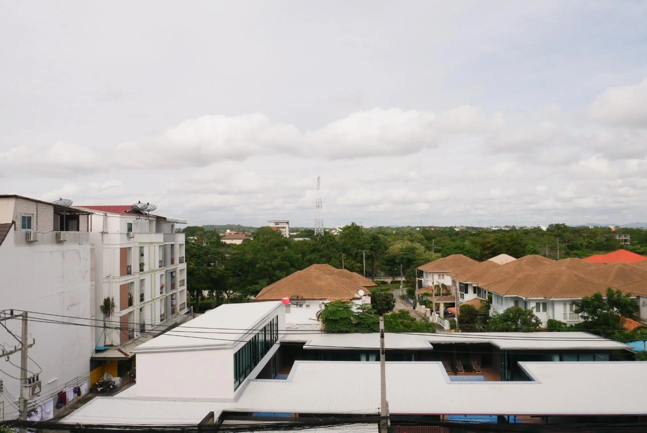 Seven Seas Resort Pattaya & Sofa bed