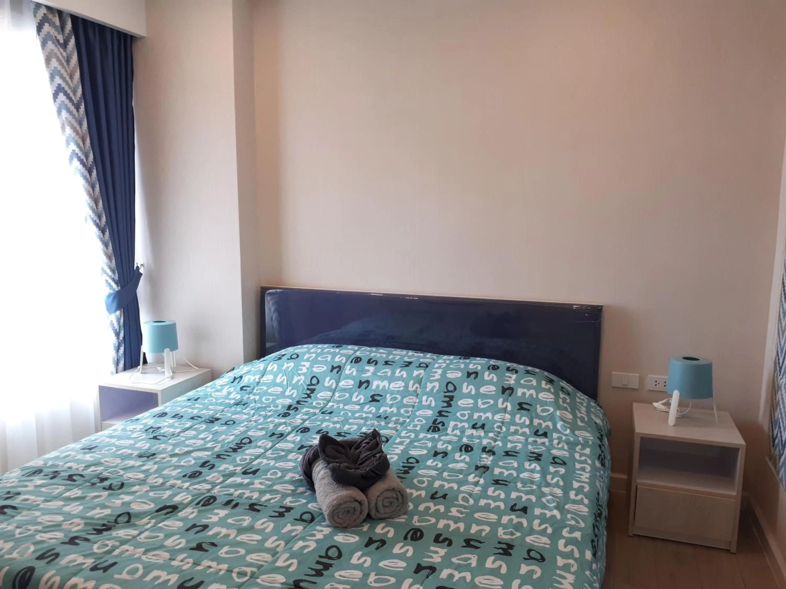 Bed in Seven Seas Resort Pattaya & Sofa bed