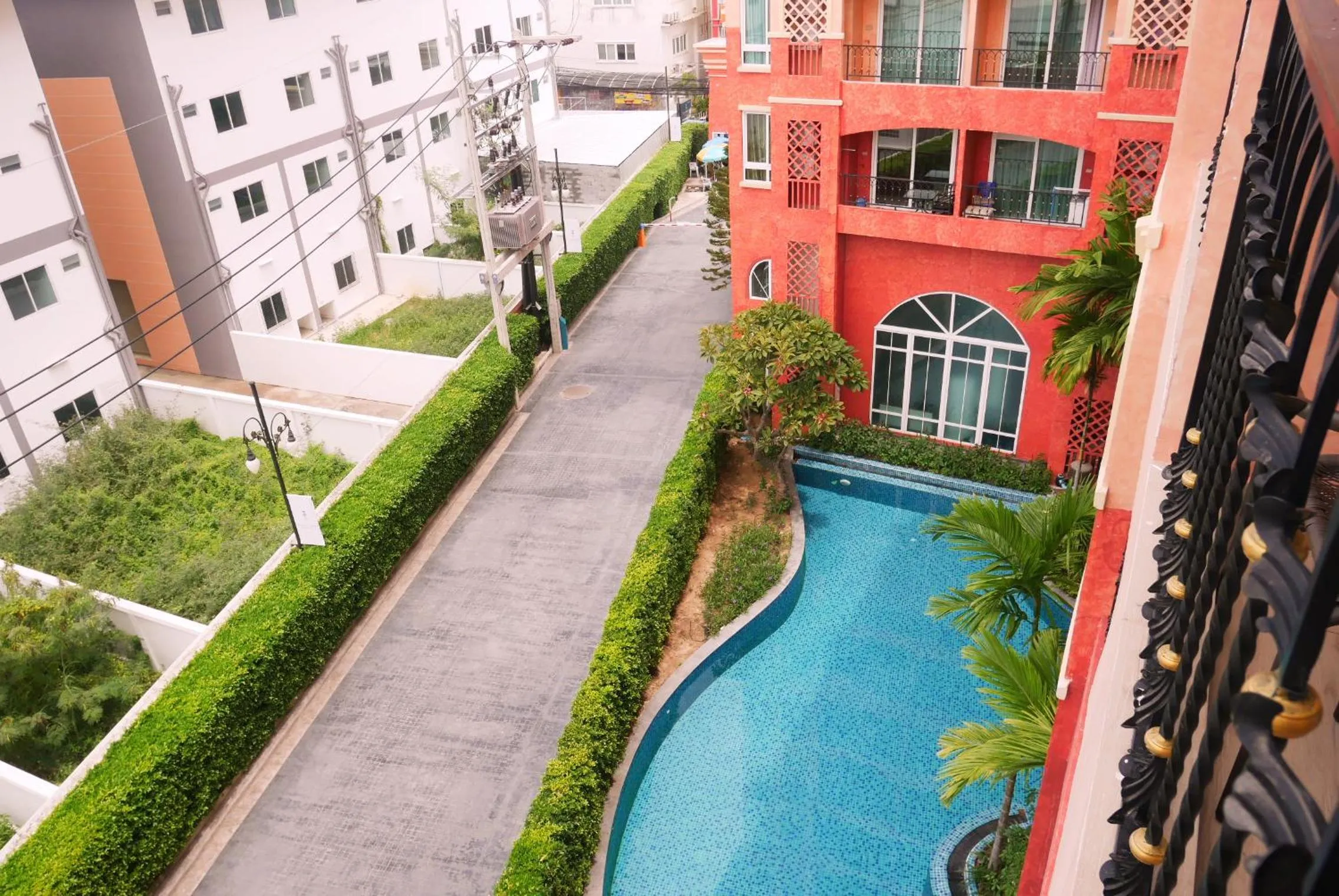 Seven Seas Resort Pattaya & Sofa bed