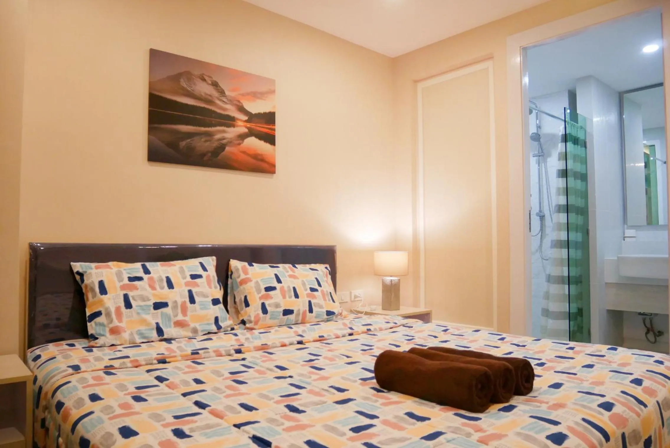 Bed in Seven Seas Resort Pattaya & Sofa bed