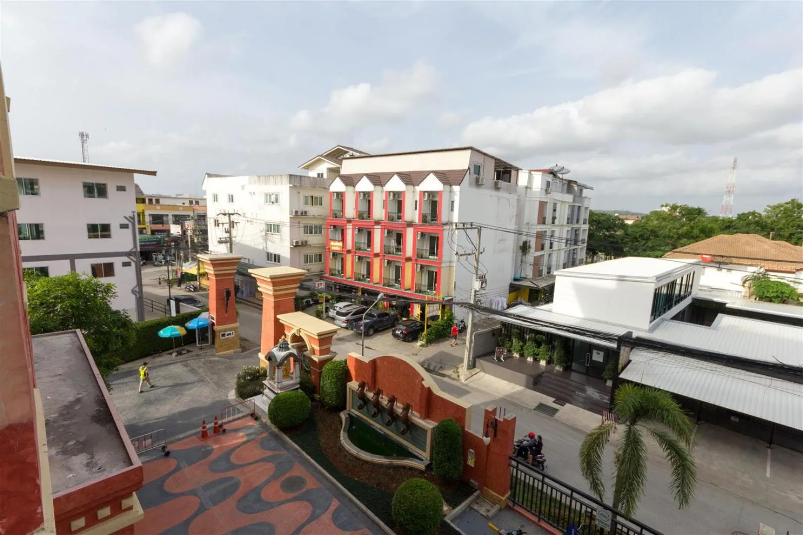 Seven Seas Resort Pattaya & Sofa bed