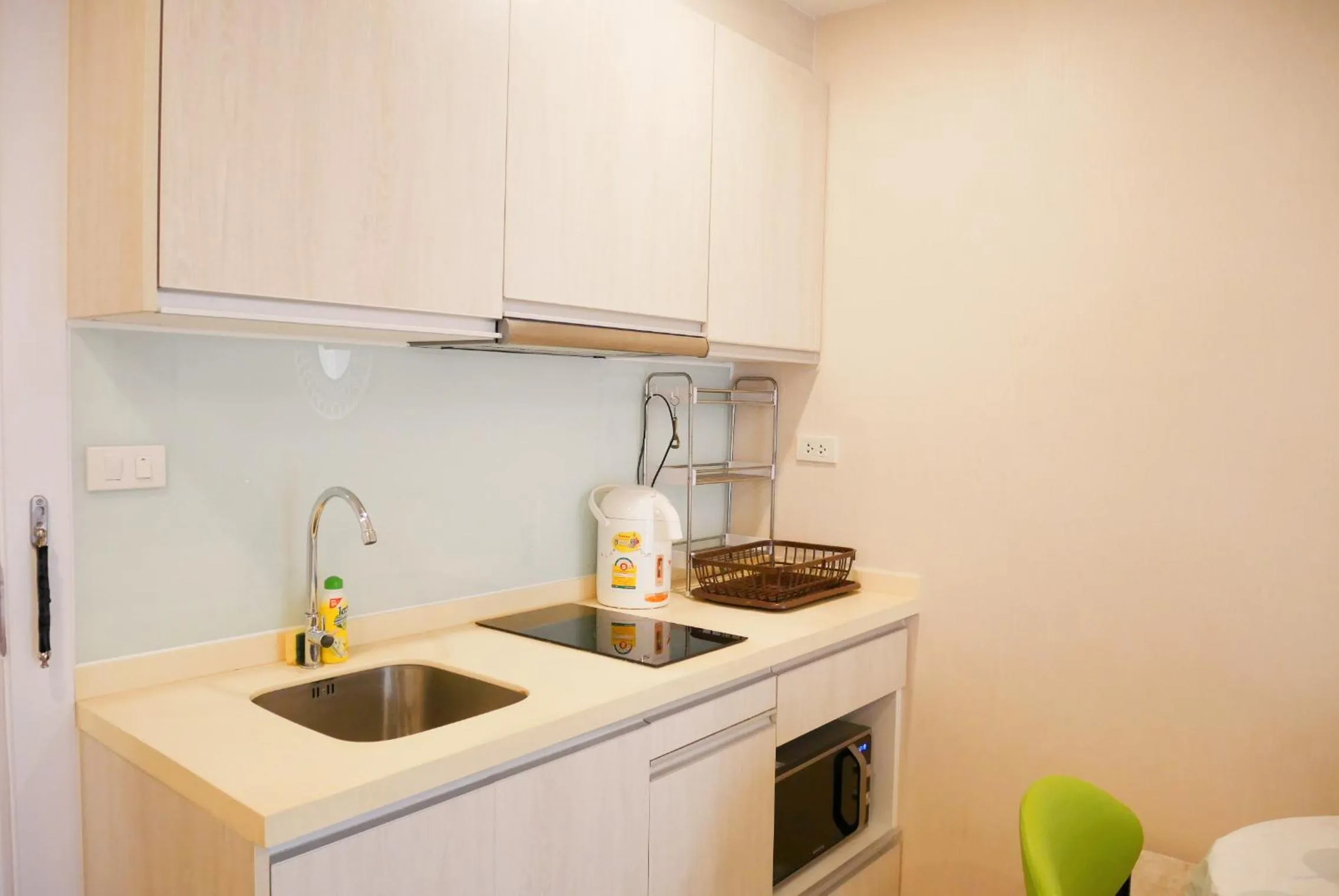 Seven Seas Resort Pattaya & Sofa bed