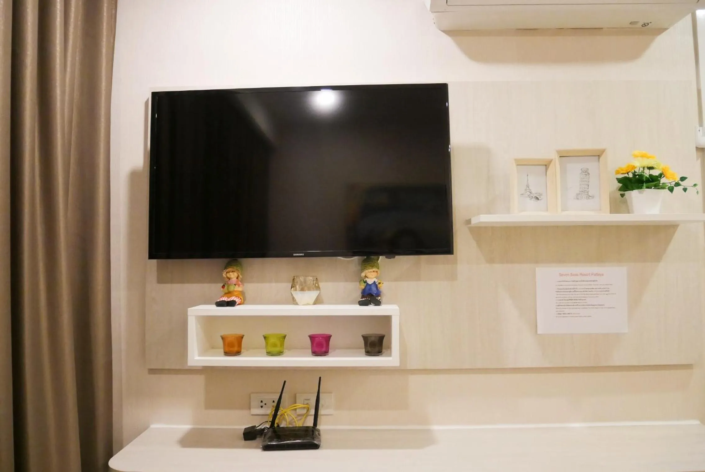 Seven Seas Resort Pattaya & Sofa bed