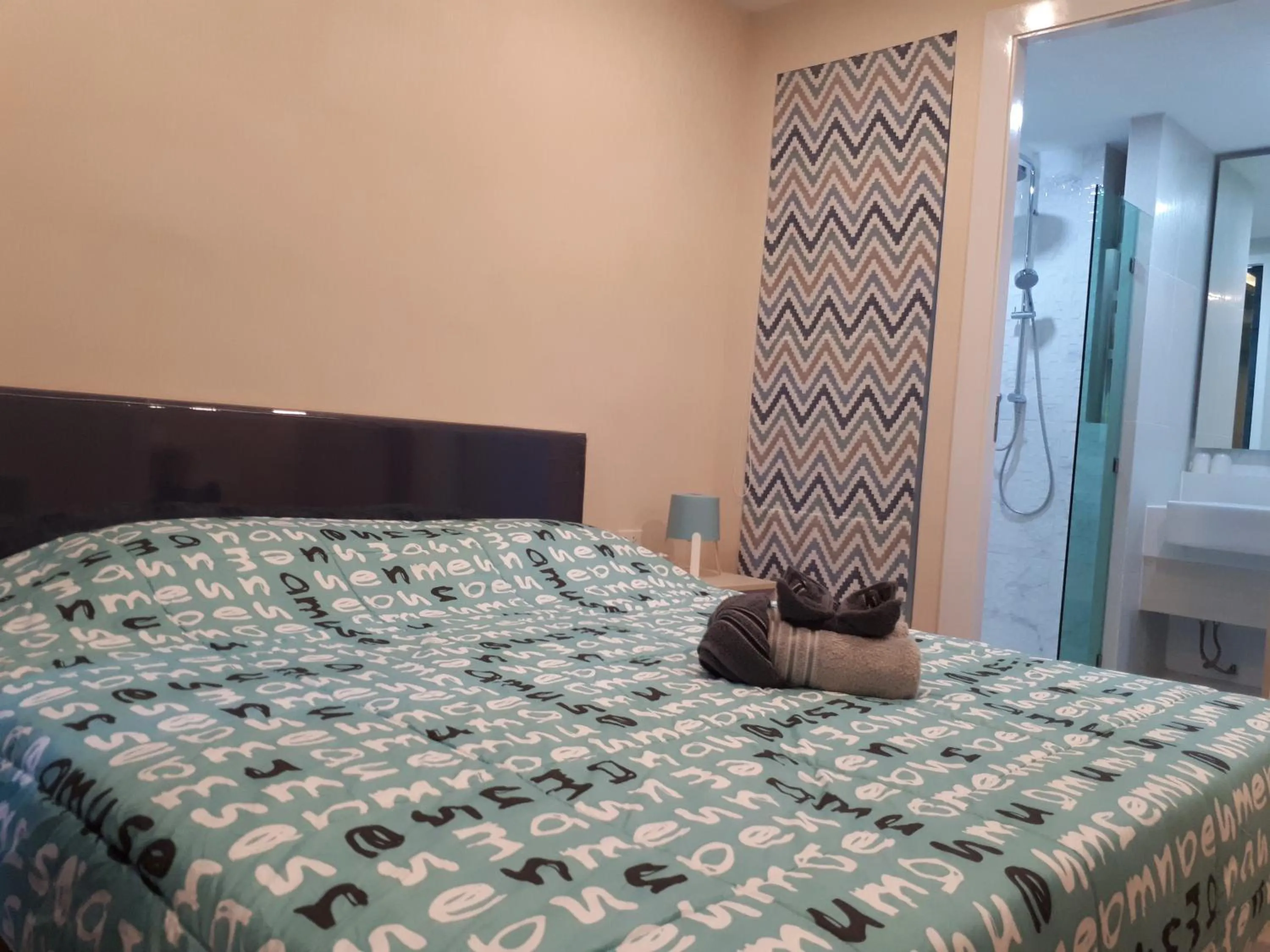 Bed in Seven Seas Resort Pattaya & Sofa bed