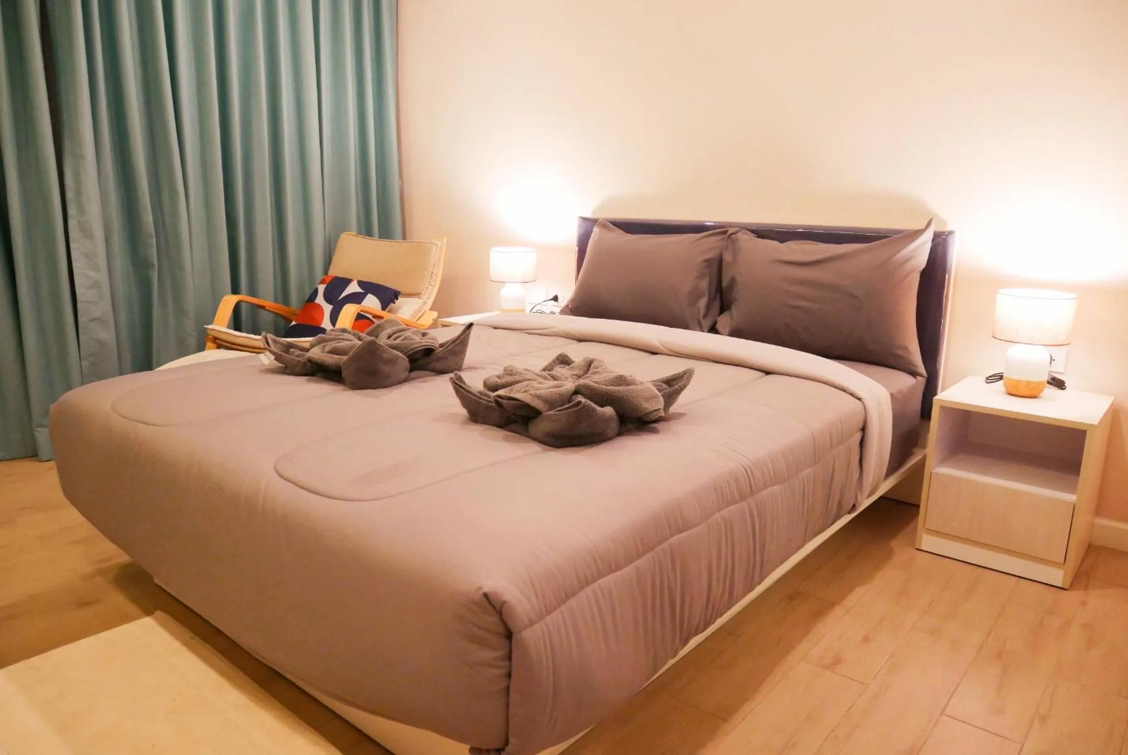 Bed in Seven Seas Resort Pattaya & Sofa bed