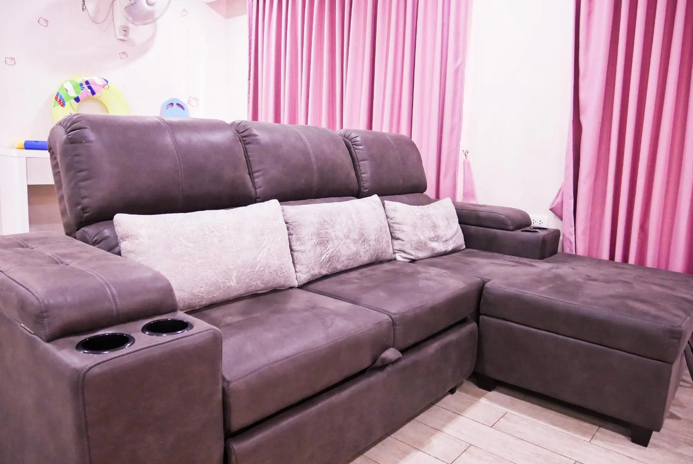 Seven Seas Resort Pattaya & Sofa bed