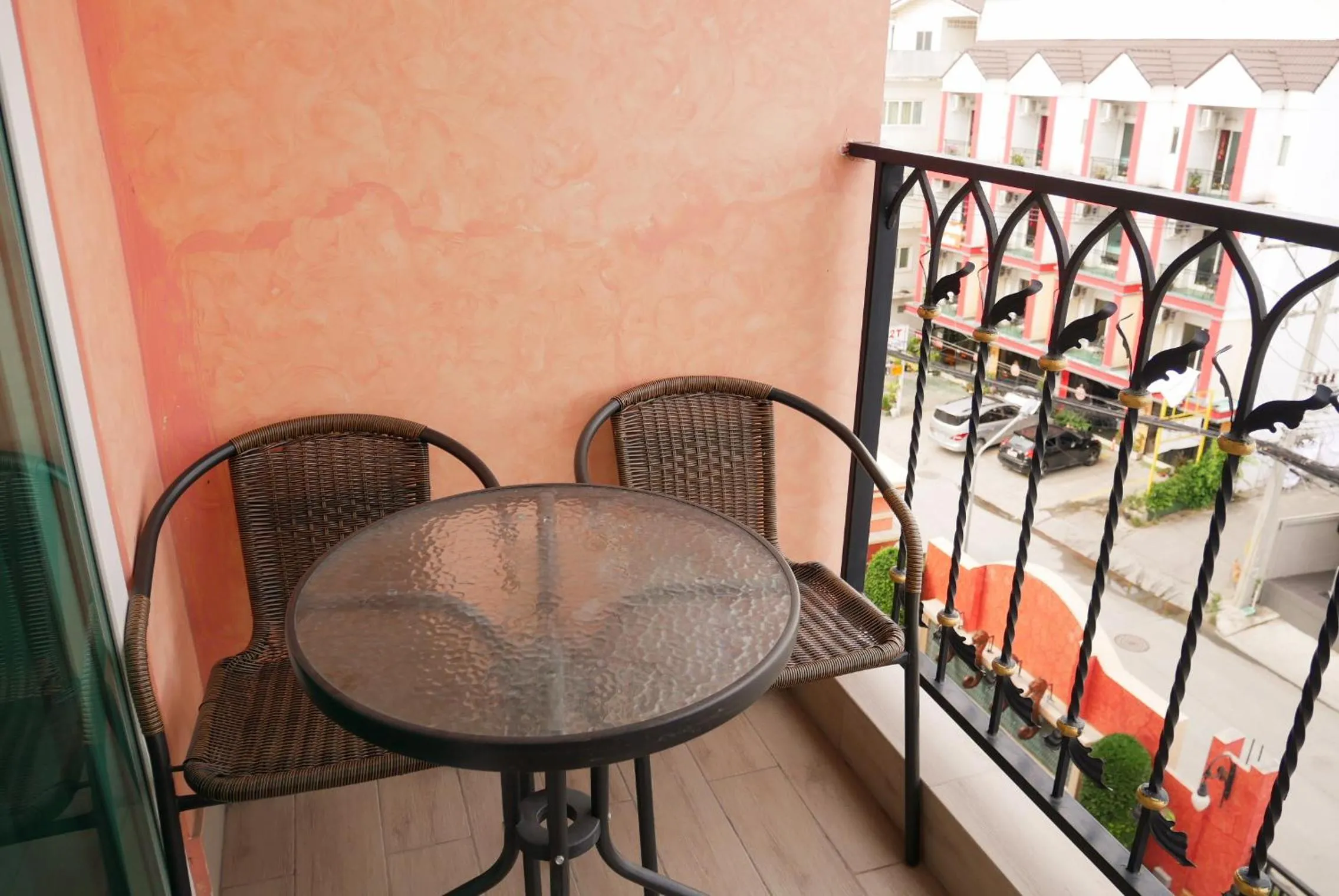 Seven Seas Resort Pattaya & Sofa bed