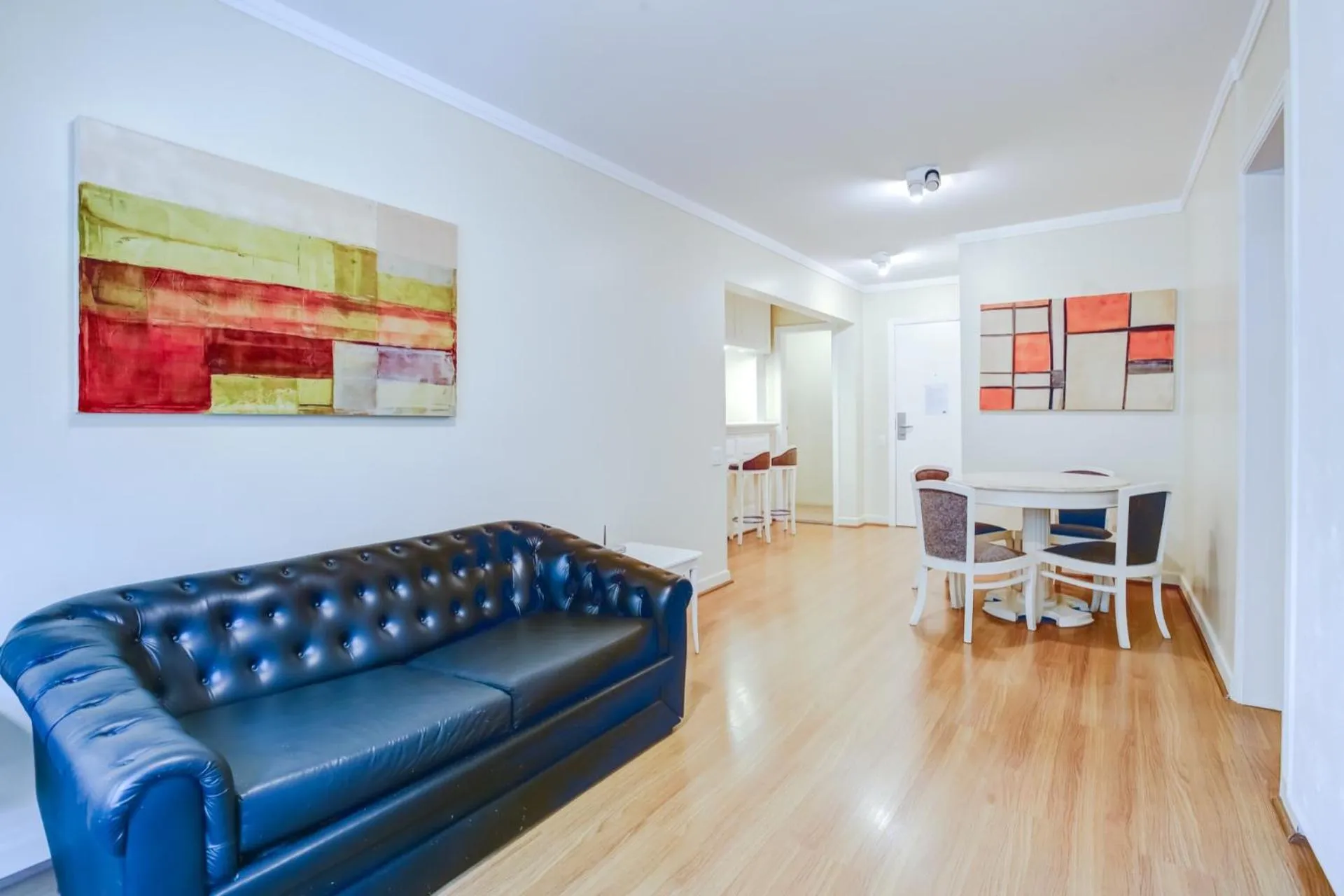 Living room in Roomo Transamerica SP Itaim Bibi