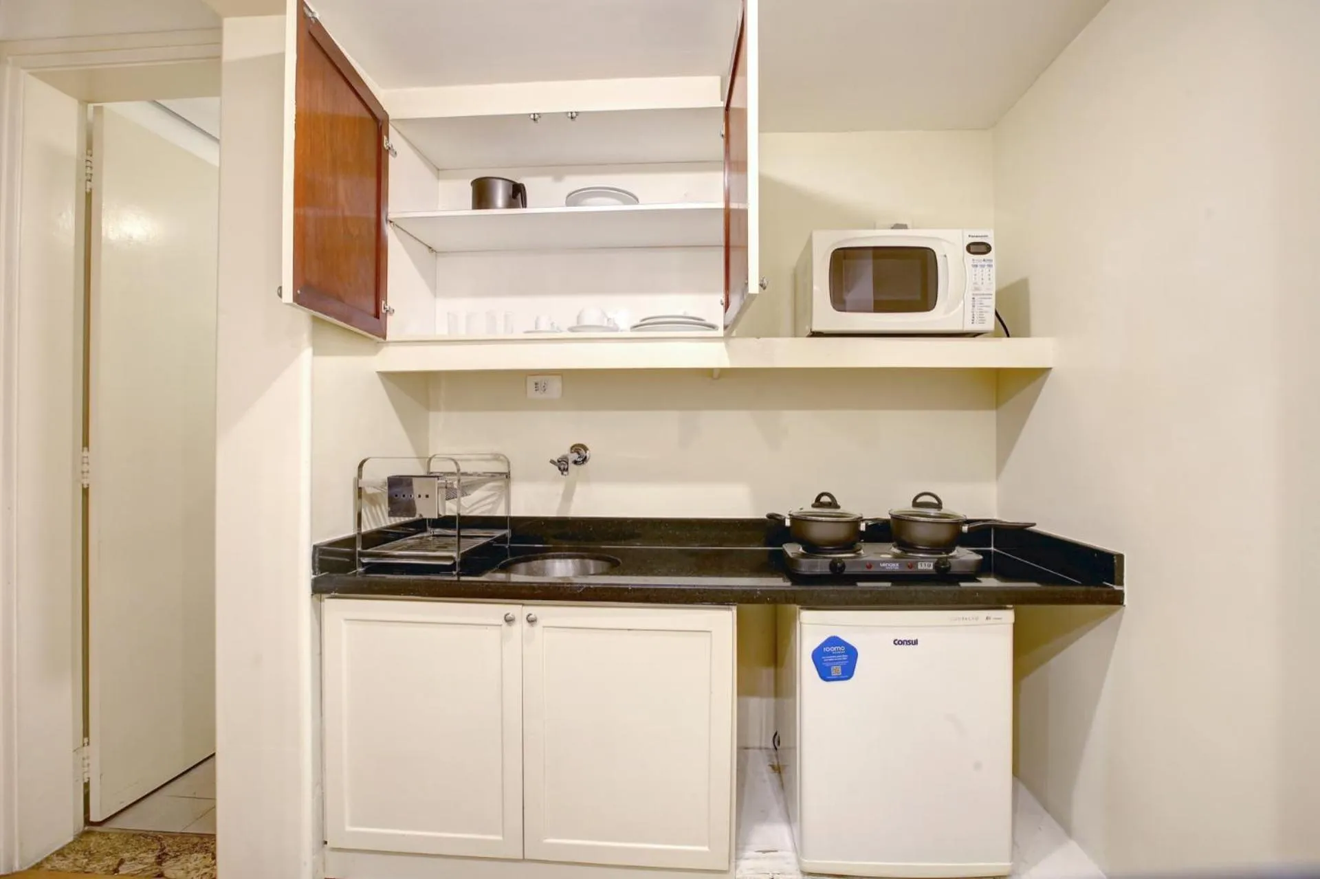 kitchen in Roomo Transamerica SP Itaim Bibi