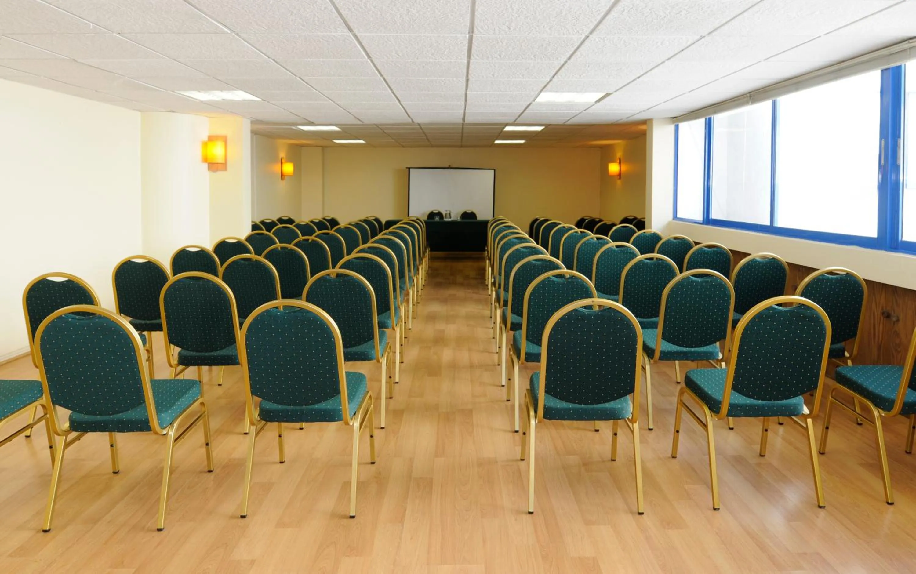 Banquet/Function facilities in MR Mar Suites (ex Neruda Mar Suites)