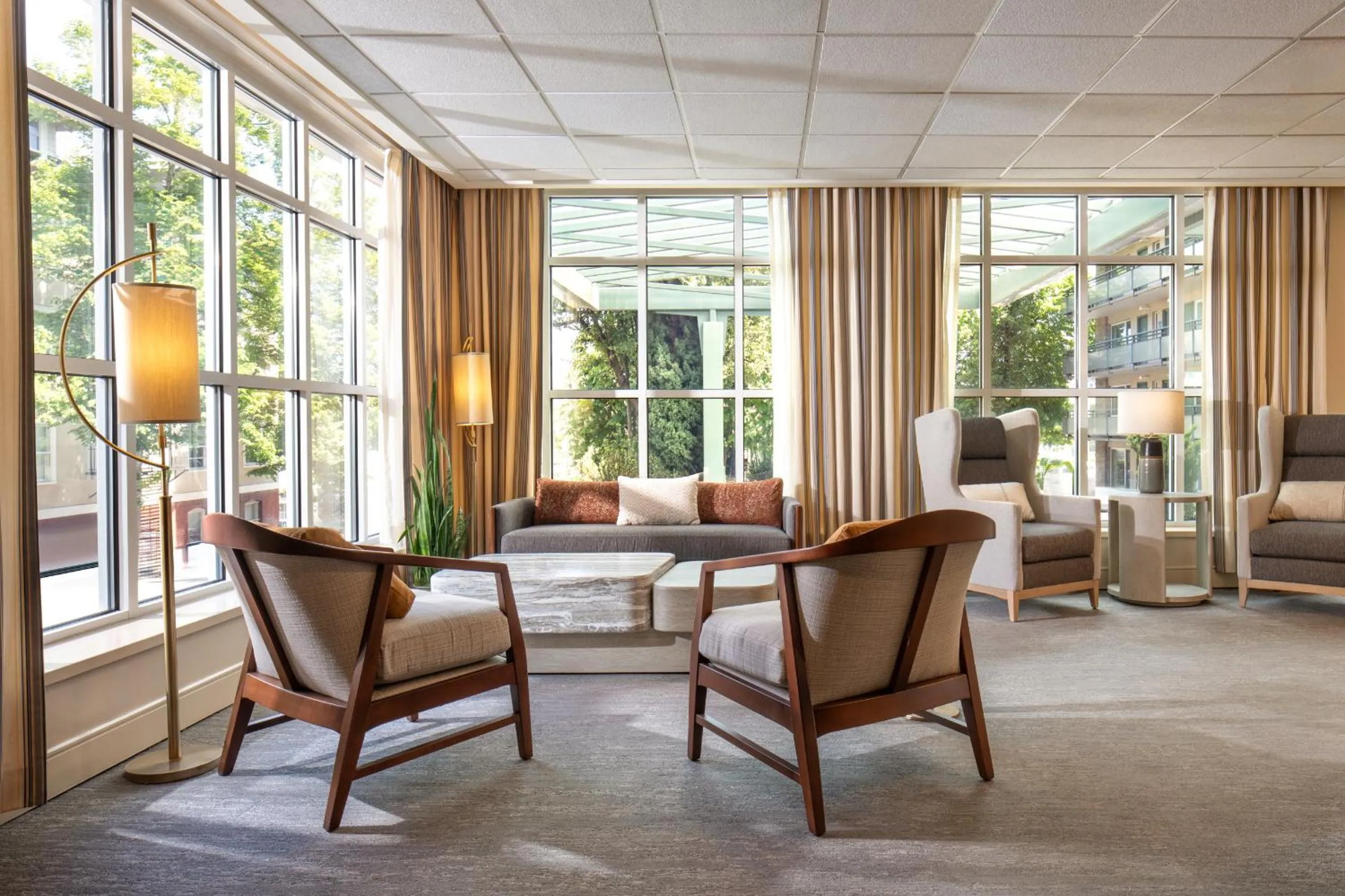 Lobby or reception in Park Lane Suites & Inn