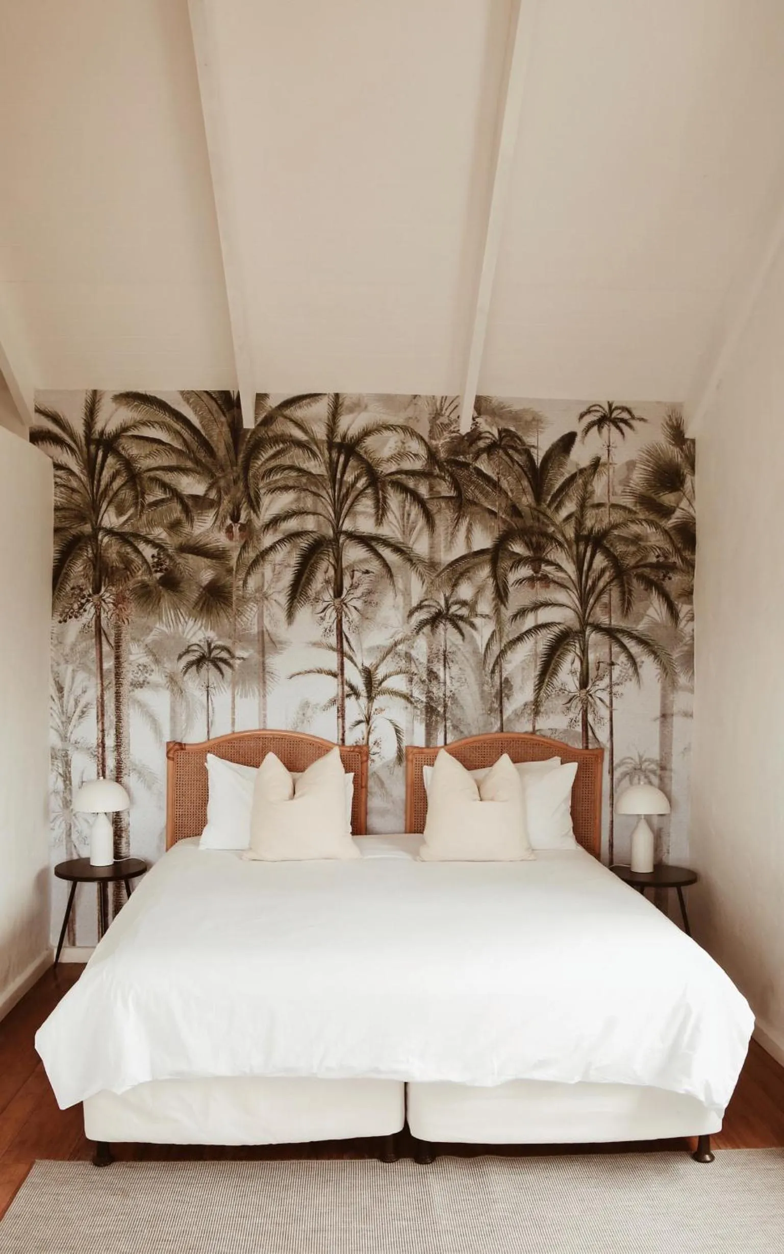 Bedroom, Bed in Stanley Island