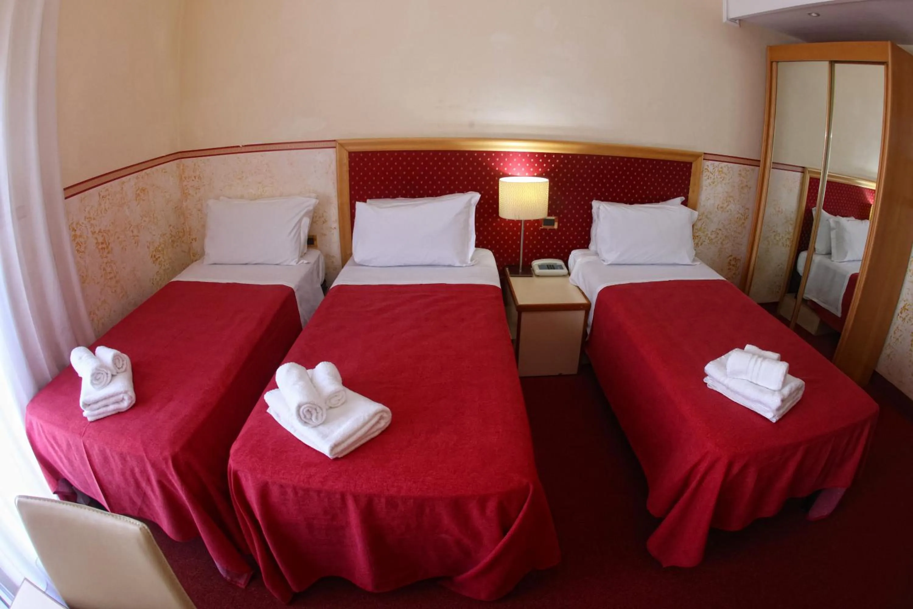 Bed in Hotel Palace Masoanri's